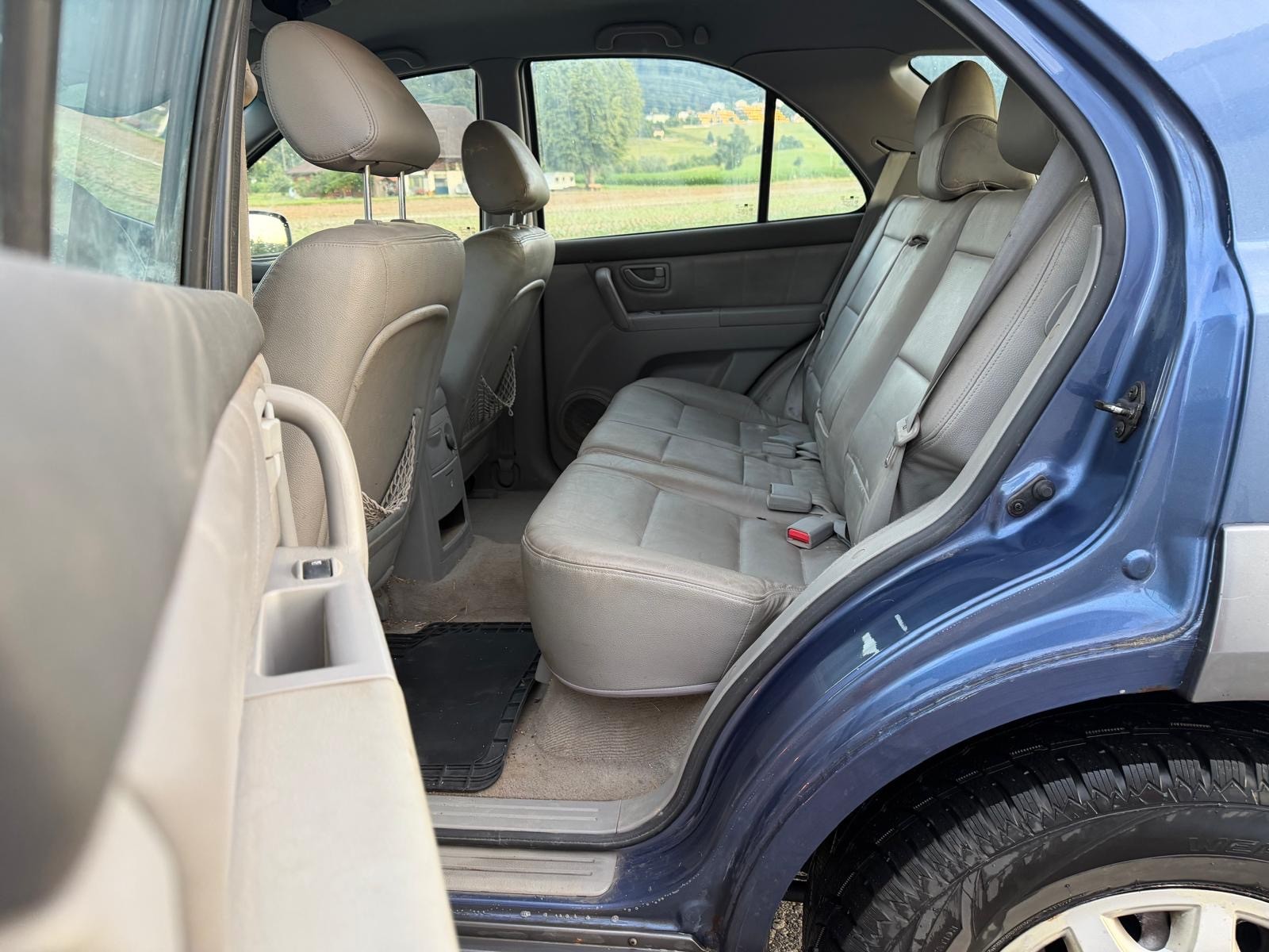 KIA Sorento 2.5 CRDI Family-image-8