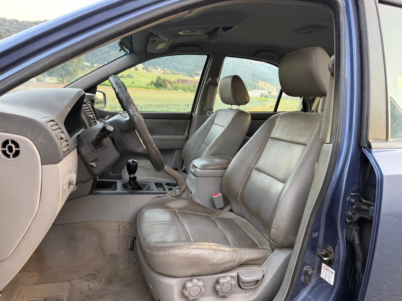 KIA Sorento 2.5 CRDI Family-image-11