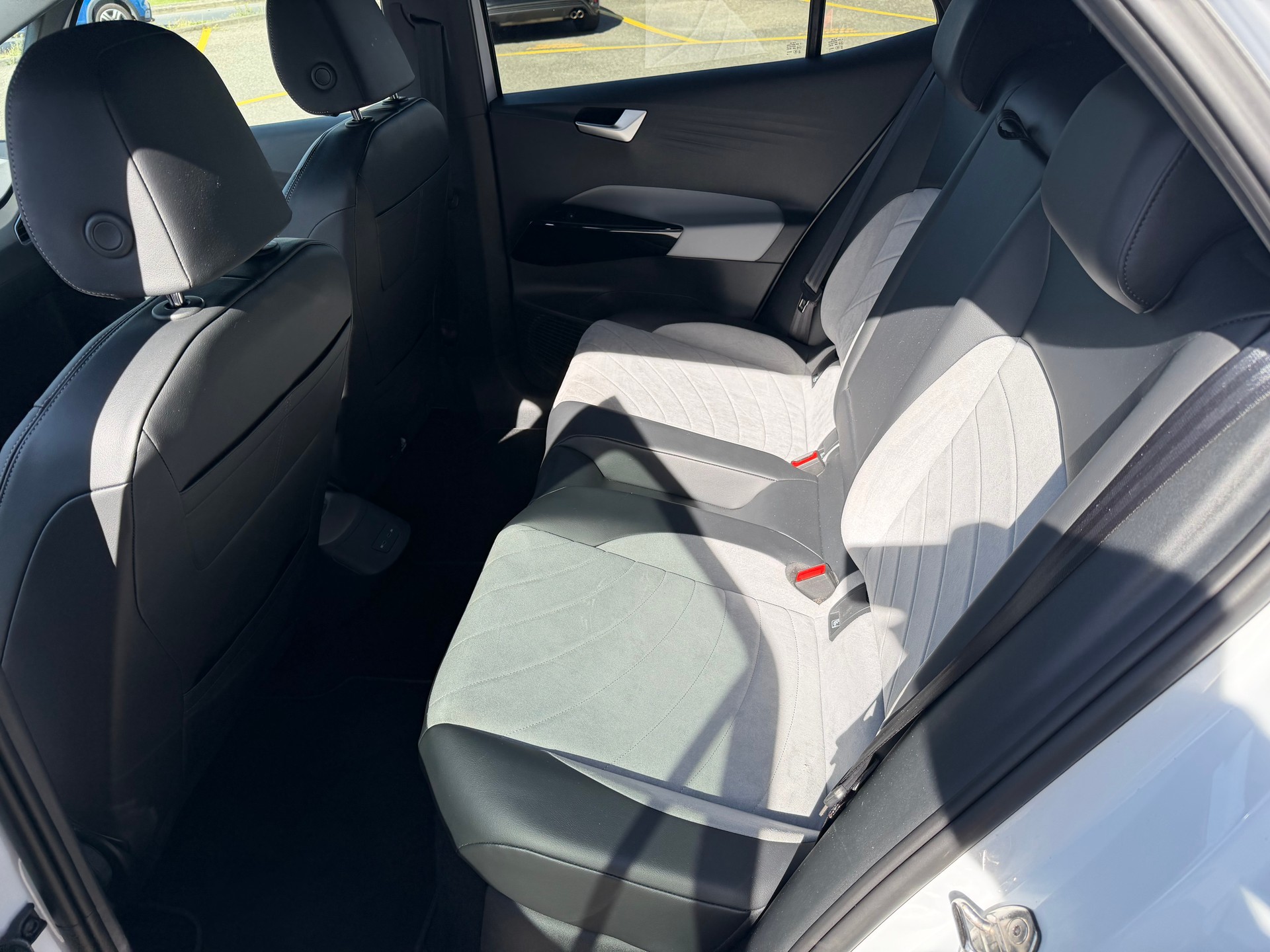 VW ID.3 Pro S 77 kWh 75 Edition-image-6