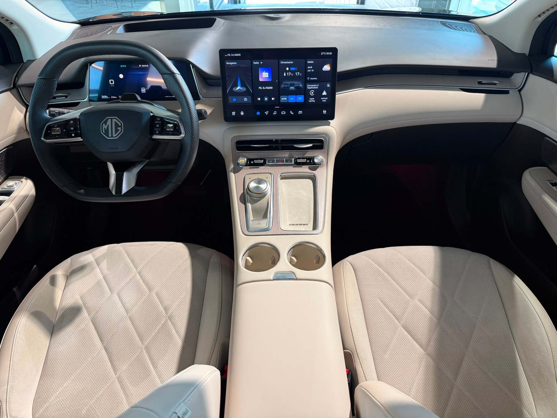 MG S6 EV 77kWh Luxury AWD-image-12