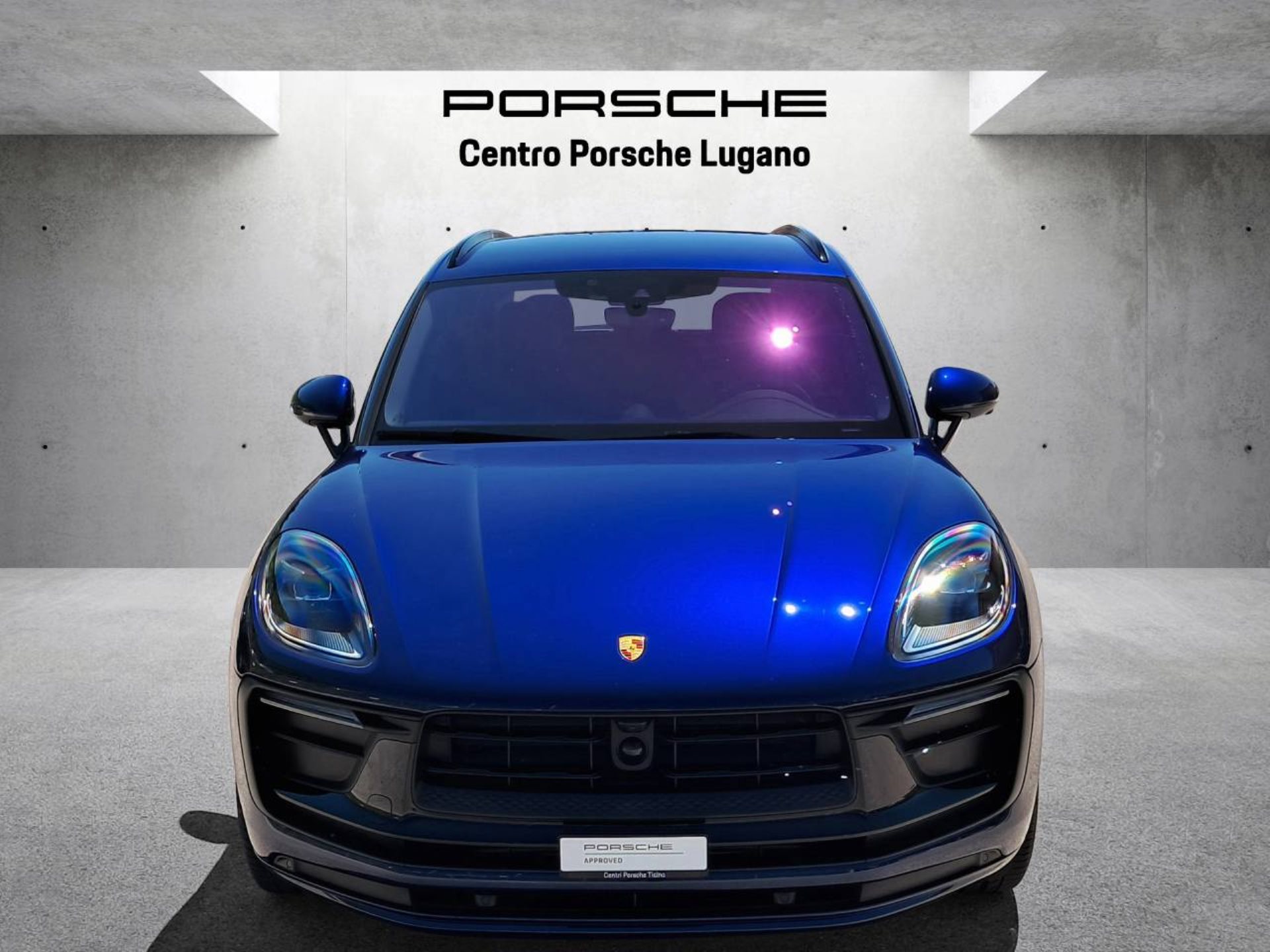PORSCHE Macan T (MY23)-image-9