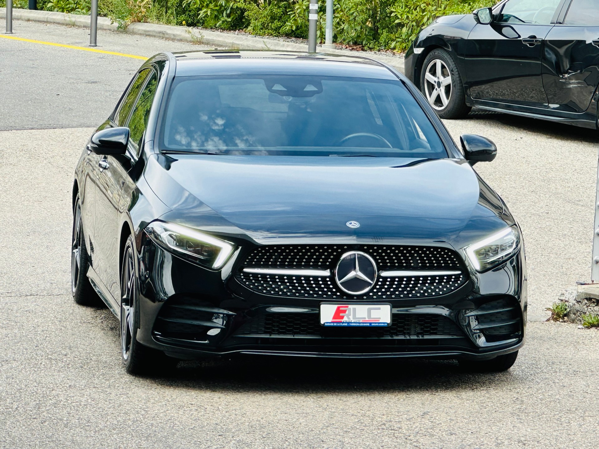 MERCEDES-BENZ A 220 AMG Line 7G-DCT 4Matic-image-11