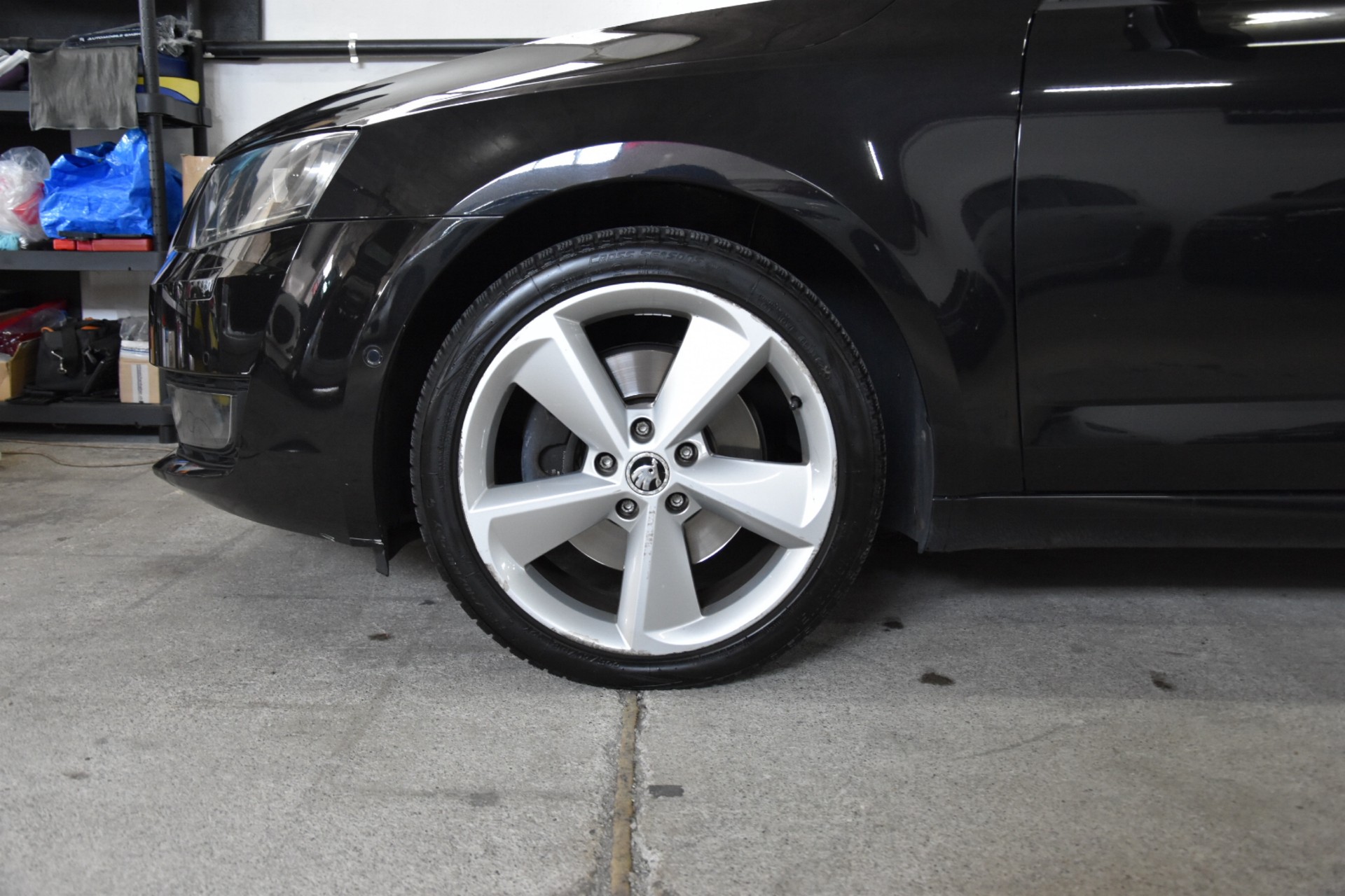 SKODA Octavia Combi 1.8 TSI Elegance-showroom-element-1
