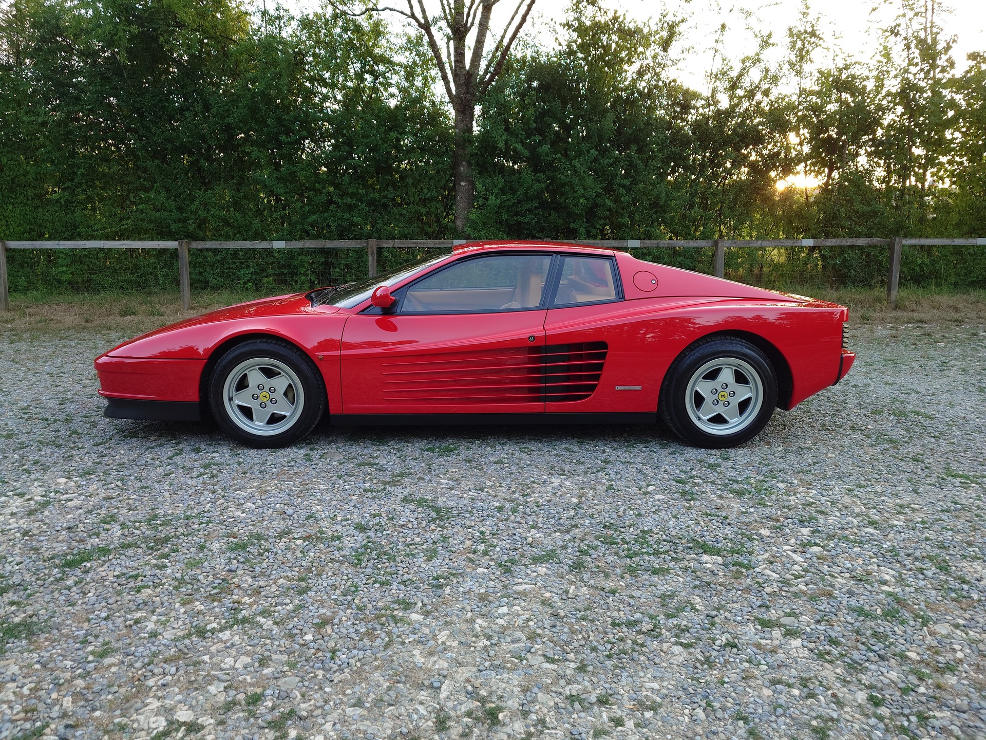 FERRARI Testarossa