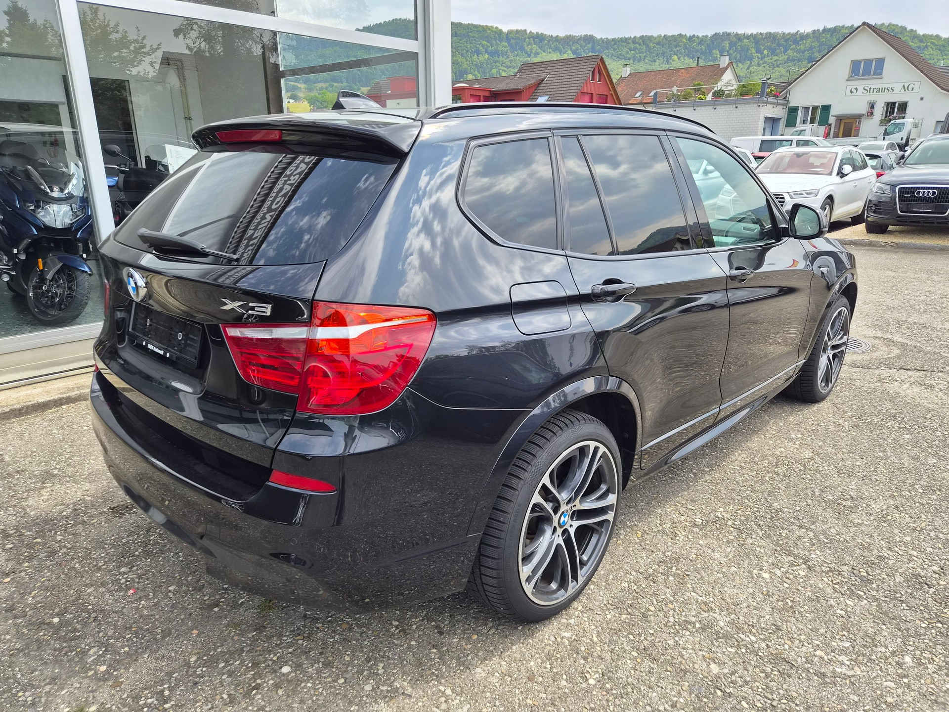 BMW X3 xDrive 20d M-Sport Steptronic-image-5