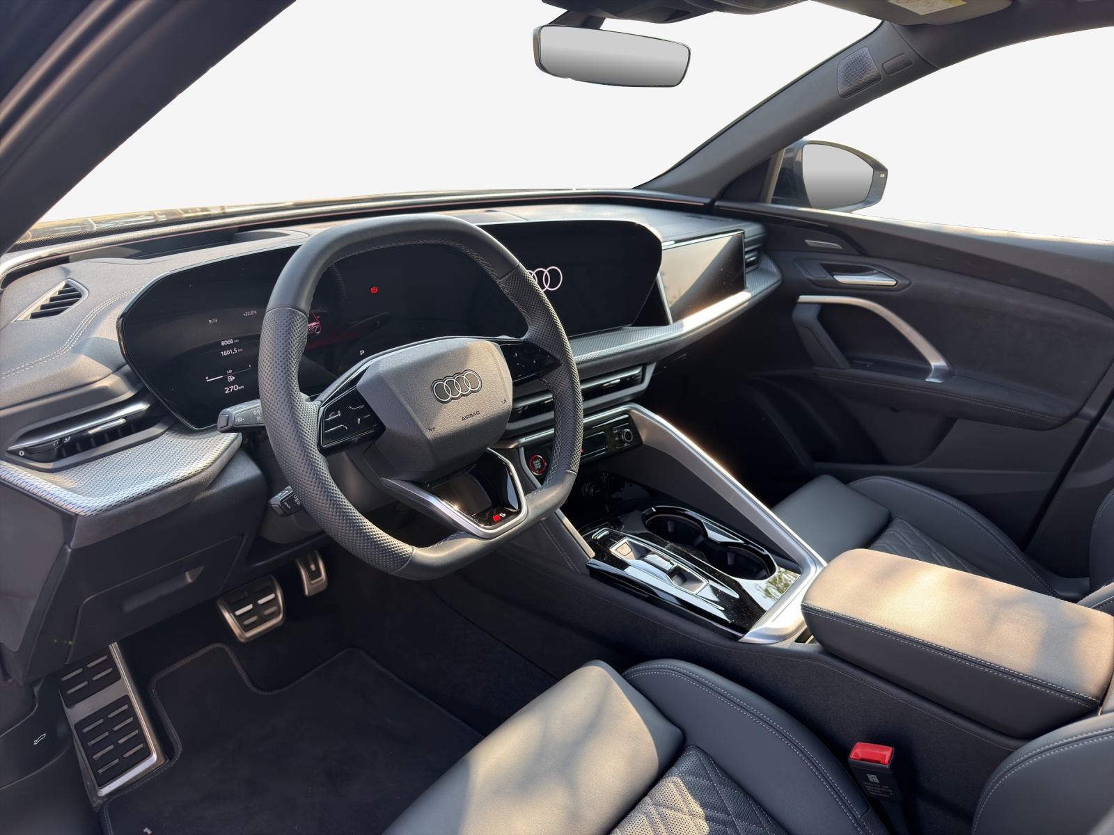 AUDI SQ5 TFSI quattro S-tronic-image-14