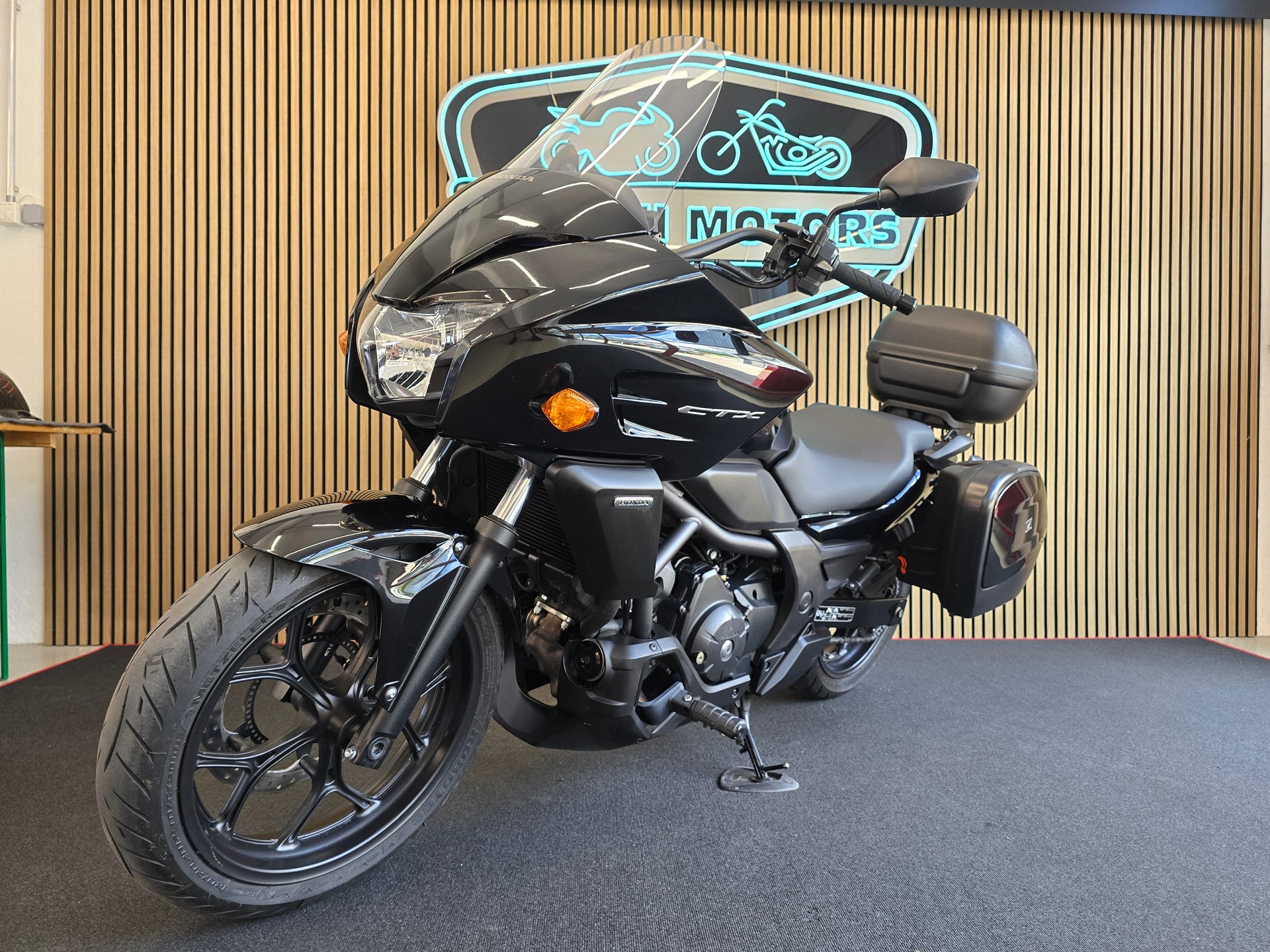 HONDA CTX 700 Cowl-image-2