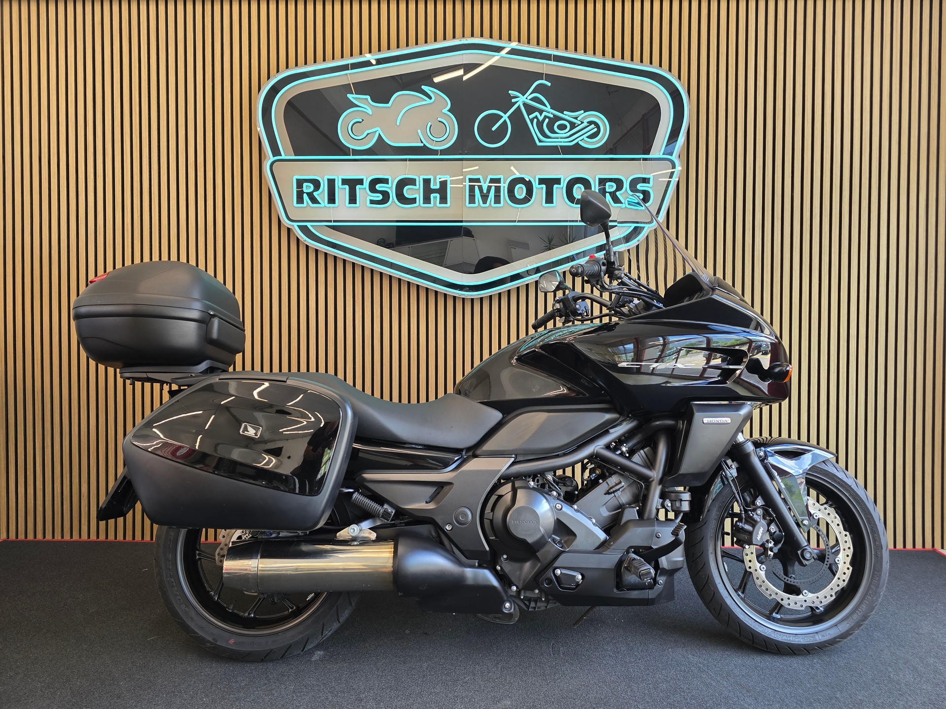 HONDA CTX 700 Cowl-image-0