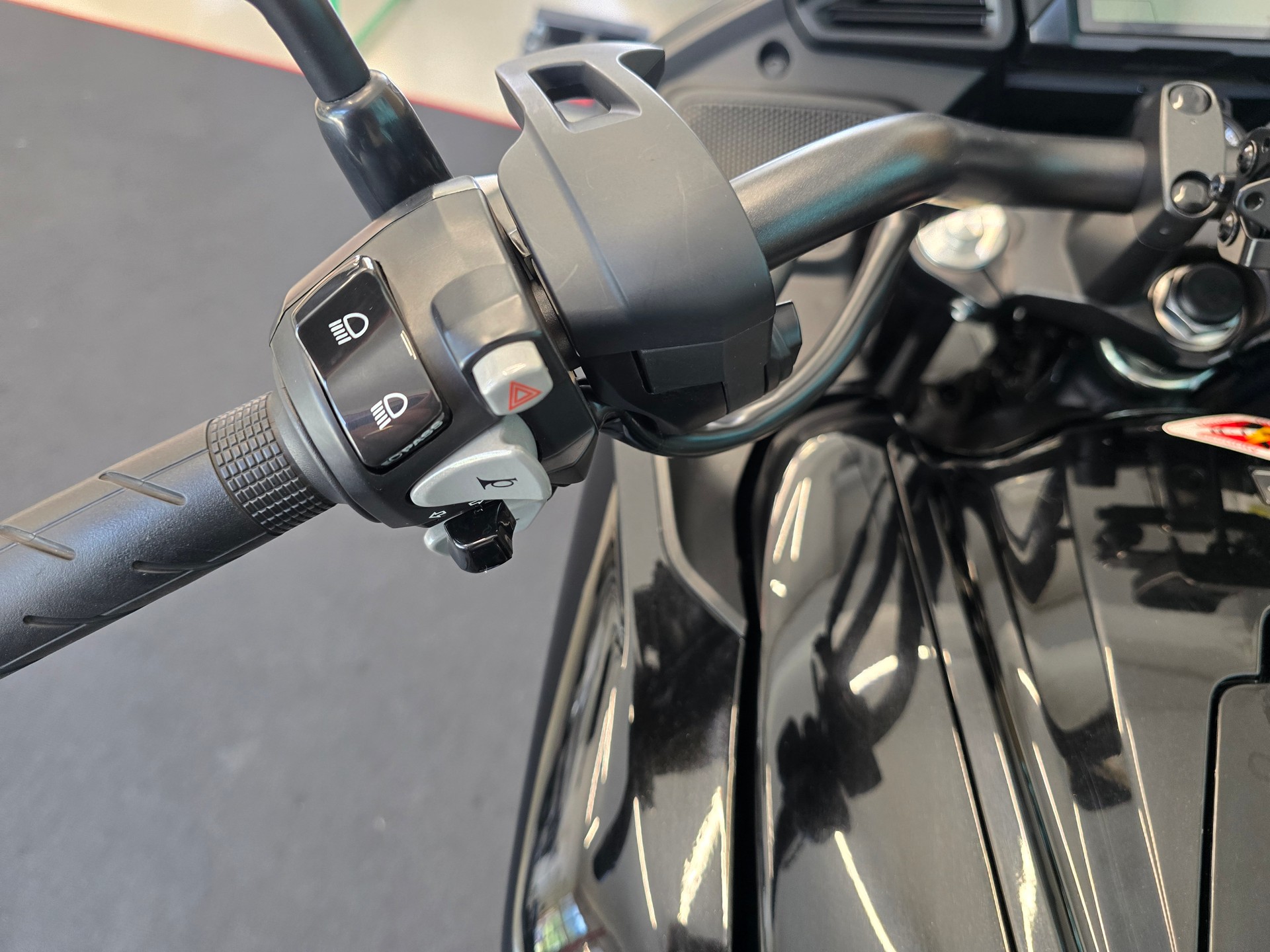 HONDA CTX 700 Cowl-image-6