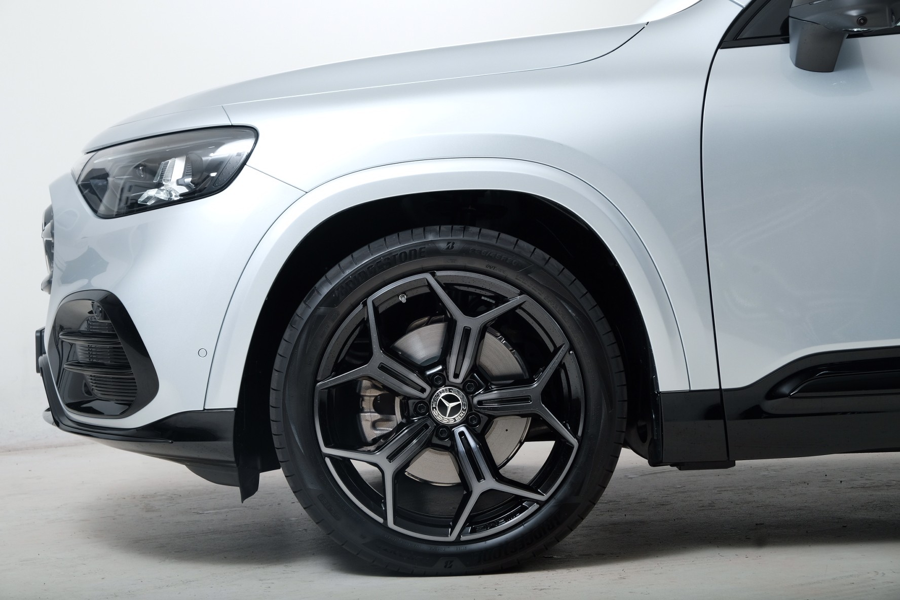 MERCEDES-BENZ GLB-Klasse X248 GLB 220 4matic-showroom-element-2