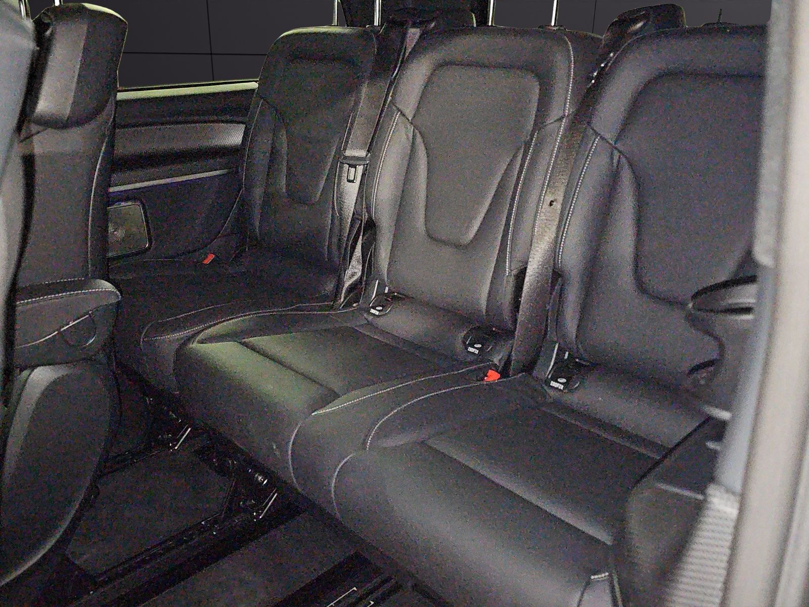 MERCEDES-BENZ V 300 d lang Avantgarde 4Matic 9G-Tronic-image-13