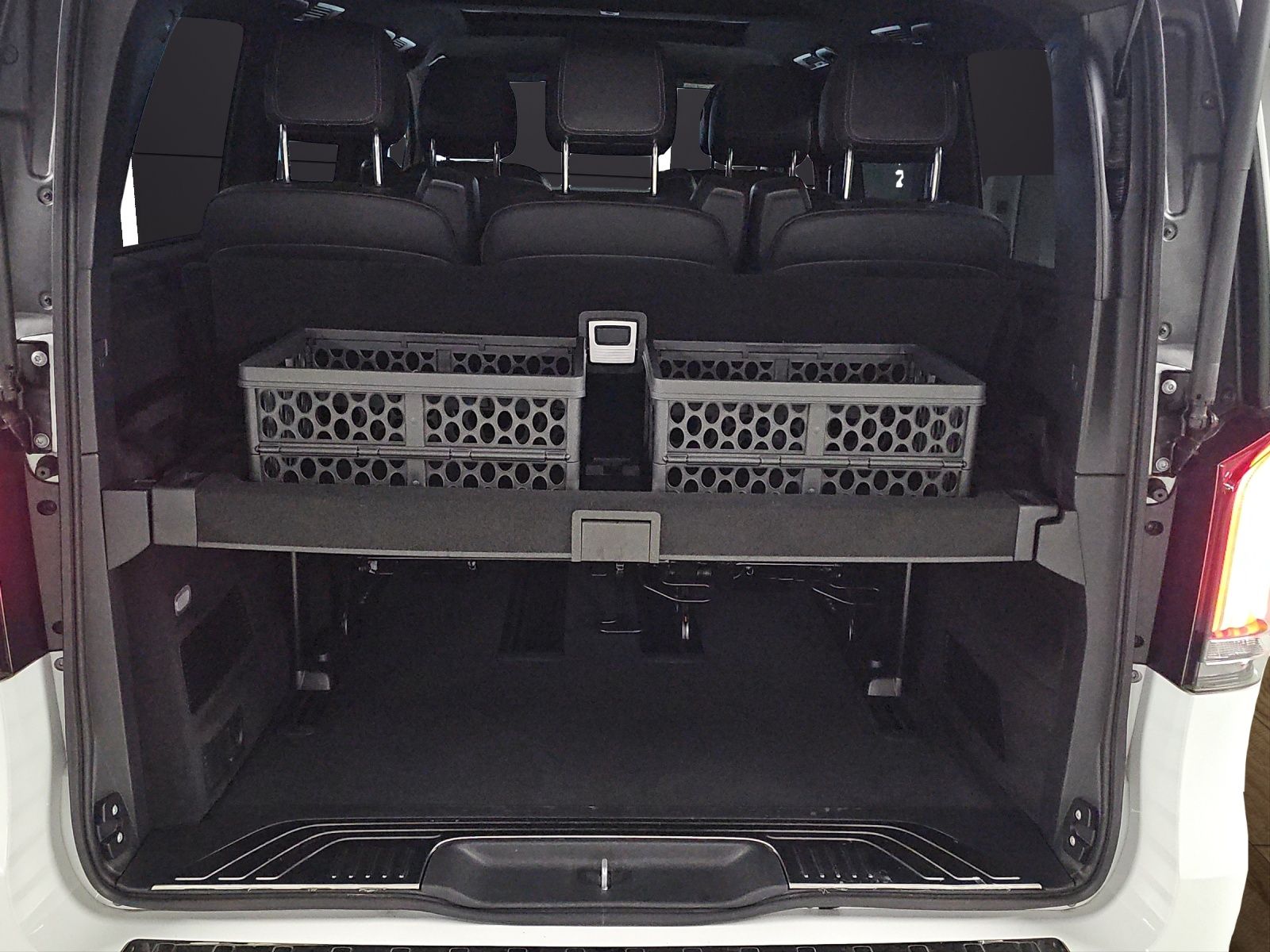 MERCEDES-BENZ V 300 d lang Avantgarde 4Matic 9G-Tronic-image-21