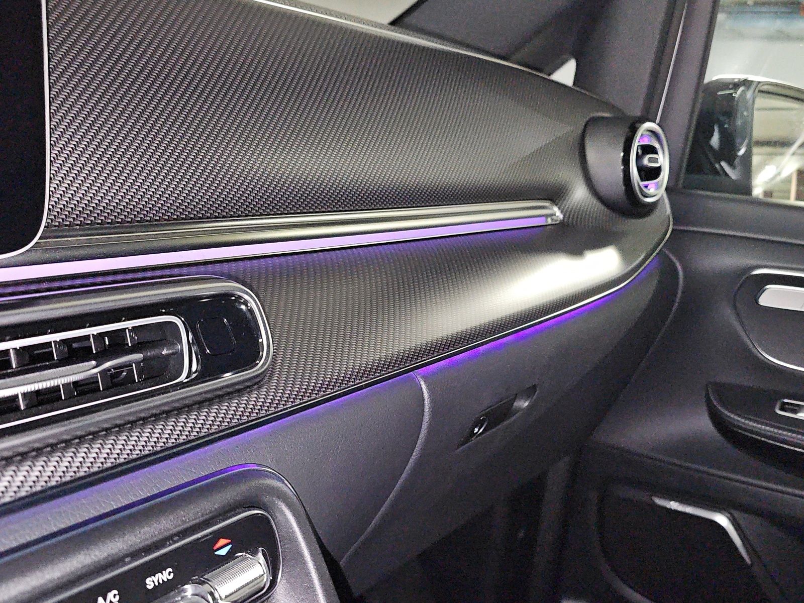 MERCEDES-BENZ V 300 d lang Avantgarde 4Matic 9G-Tronic-image-18