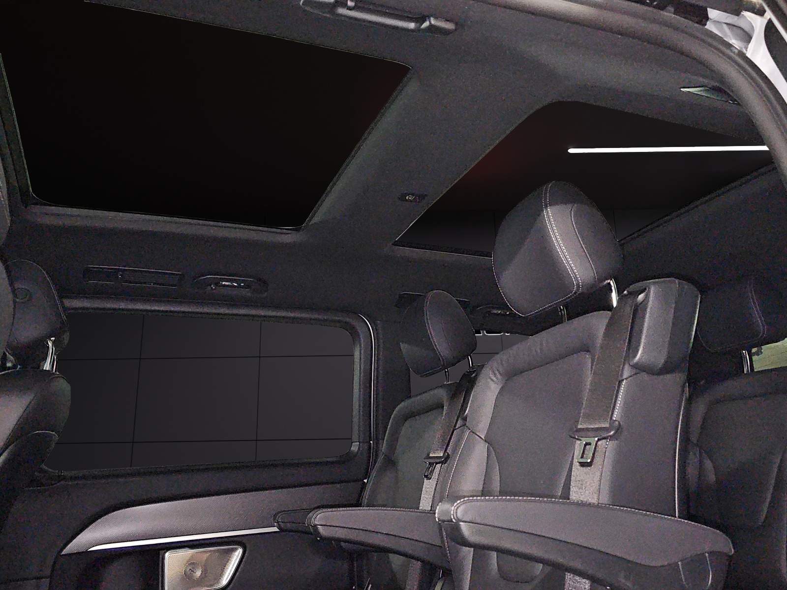 MERCEDES-BENZ V 300 d lang Avantgarde 4Matic 9G-Tronic-image-14