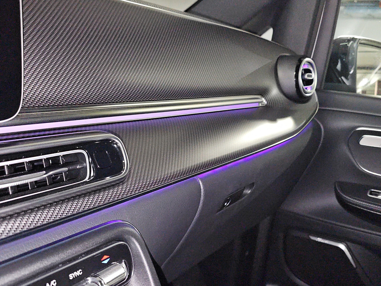 MERCEDES-BENZ V 300 d lang Avantgarde 4Matic 9G-Tronic-image-18