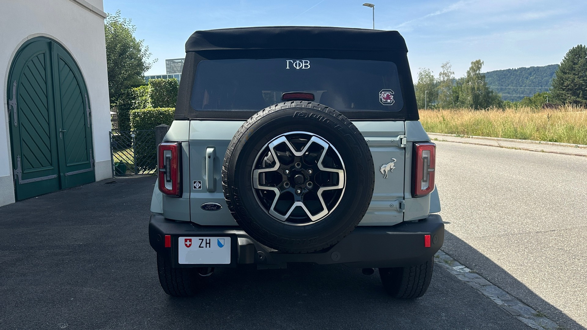 FORD Outer Banks 4-Door Soft Top-image-3