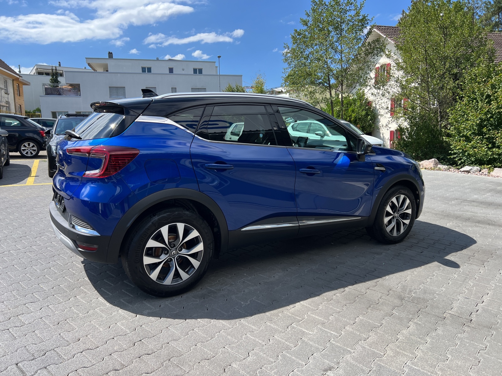 RENAULT Captur 1.3 TCe Edition1 EDC-showroom-element-3