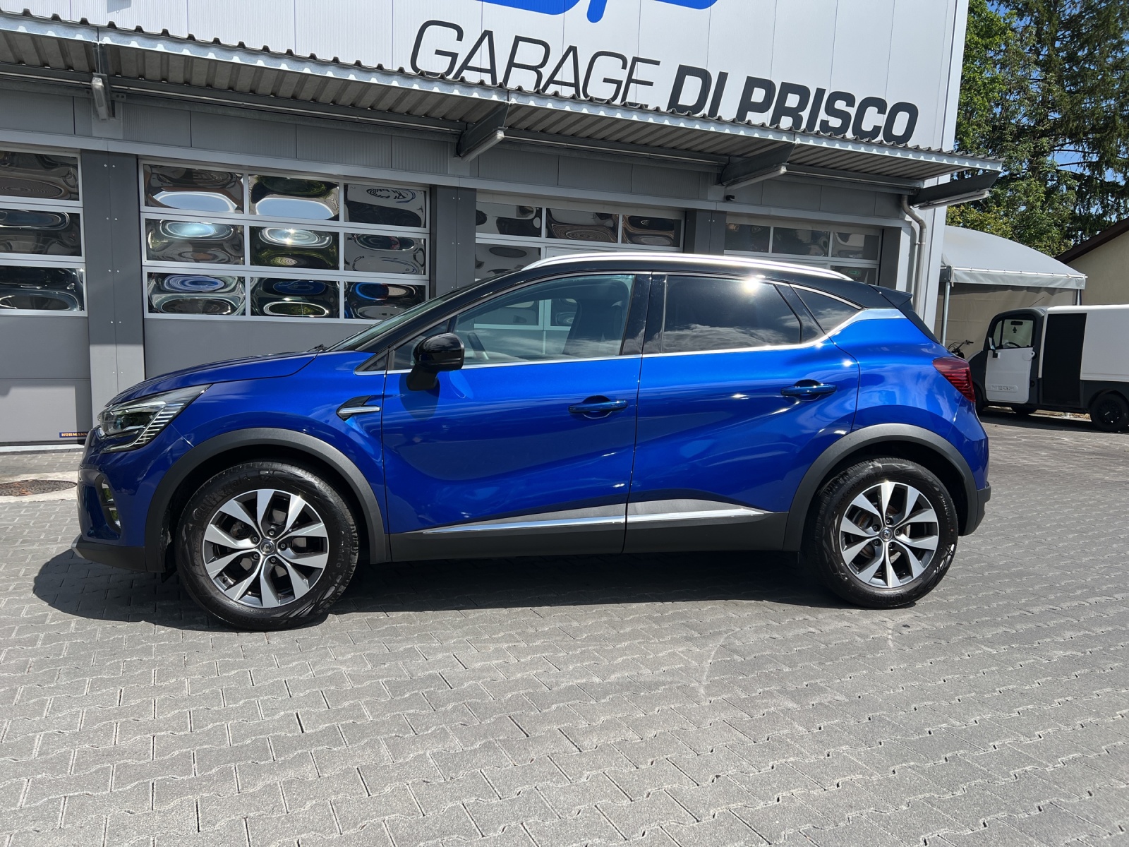 RENAULT Captur 1.3 TCe Edition1 EDC-showroom-element-1