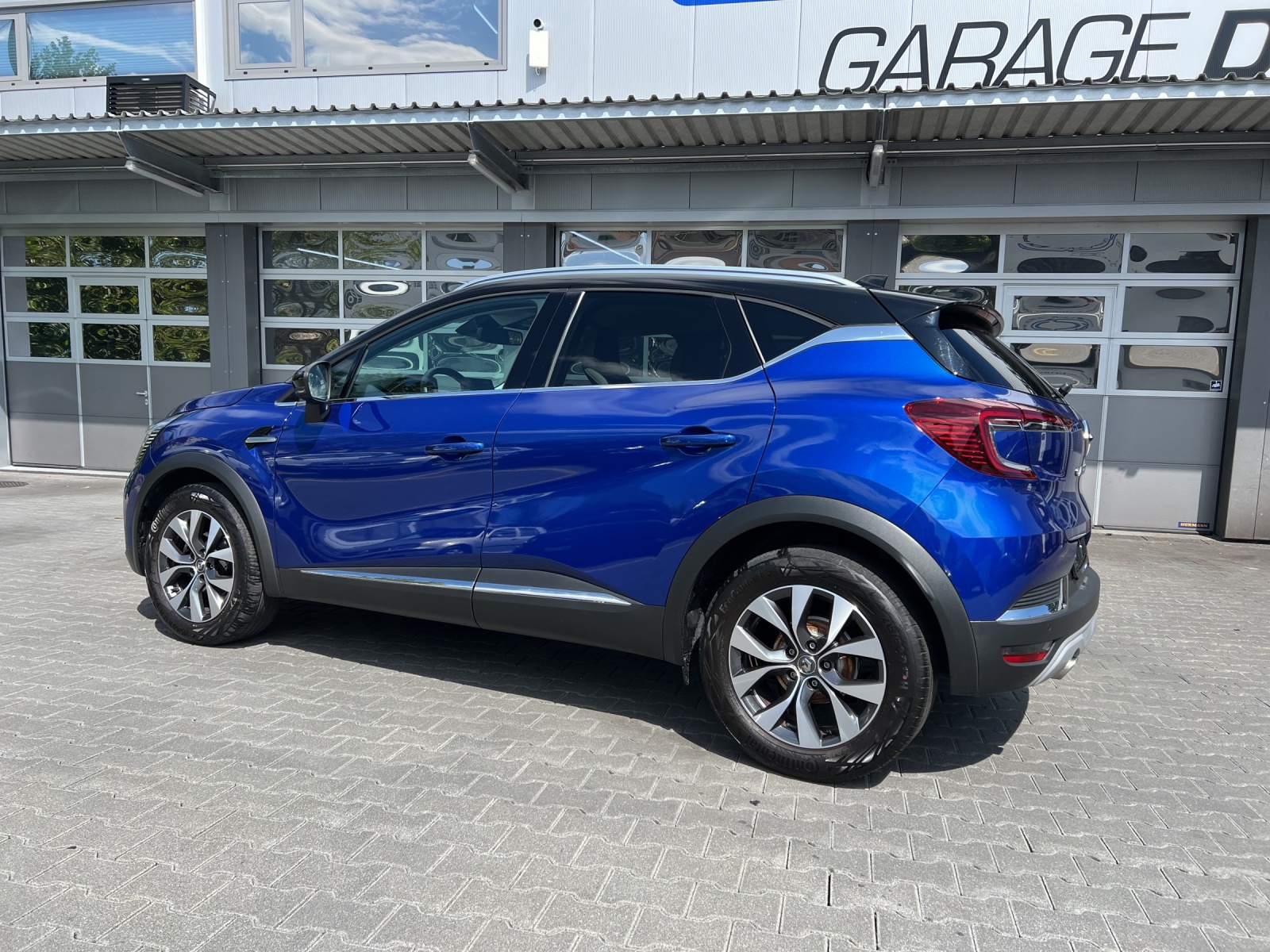 RENAULT Captur 1.3 TCe Edition1 EDC-showroom-element-2