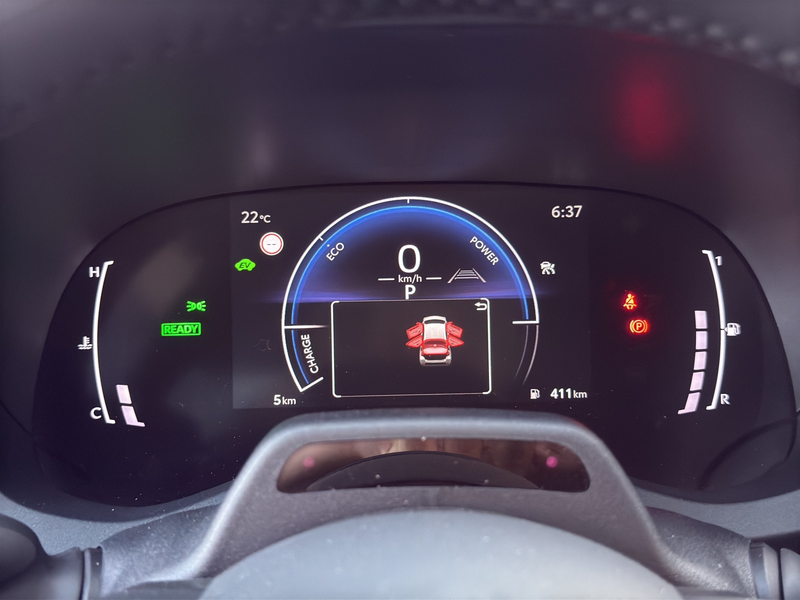 TOYOTA Yaris 1.5 Teamplayer e-CVT-image-10