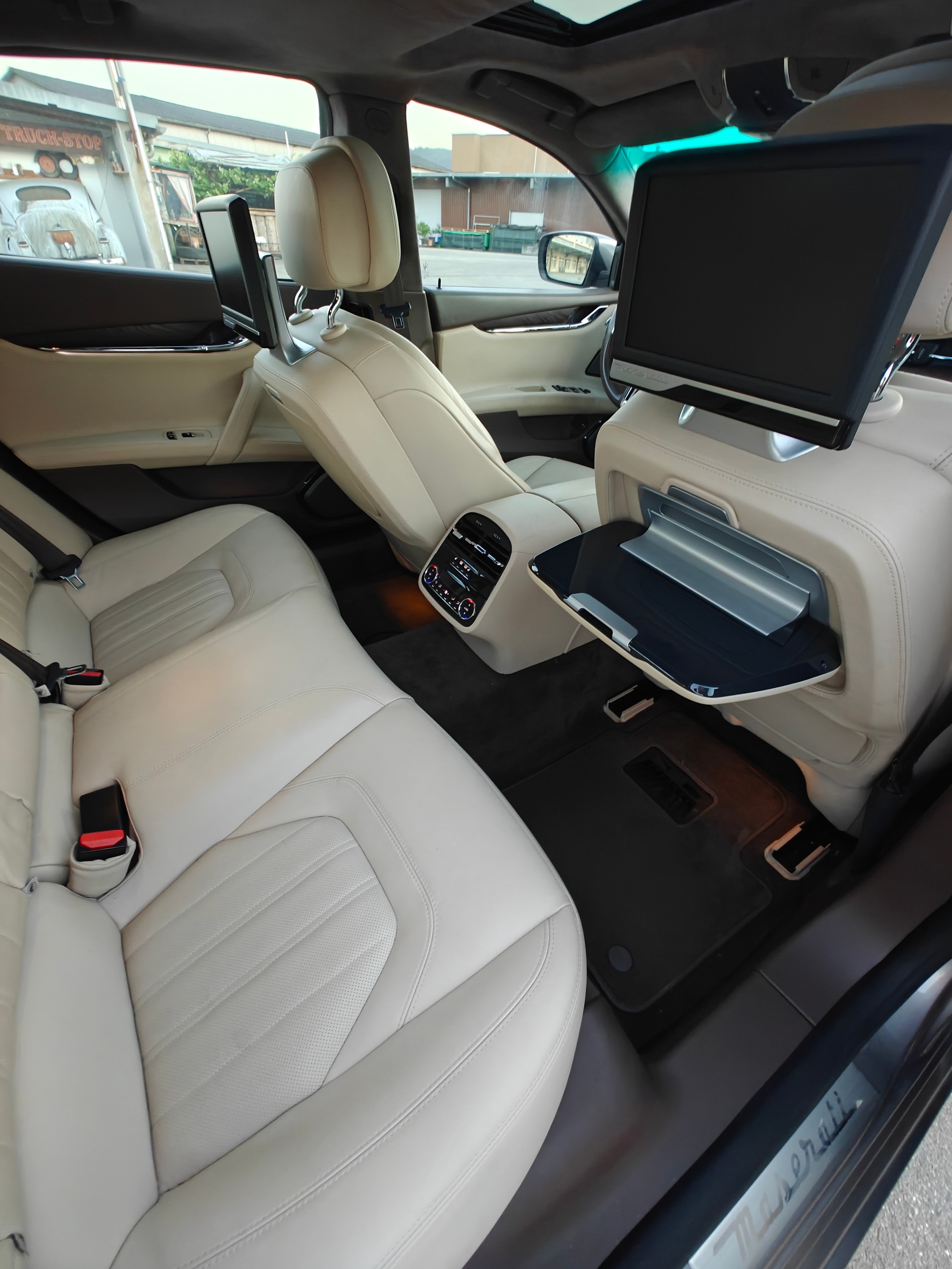 MASERATI 3.0 V6 S Q4-image-6