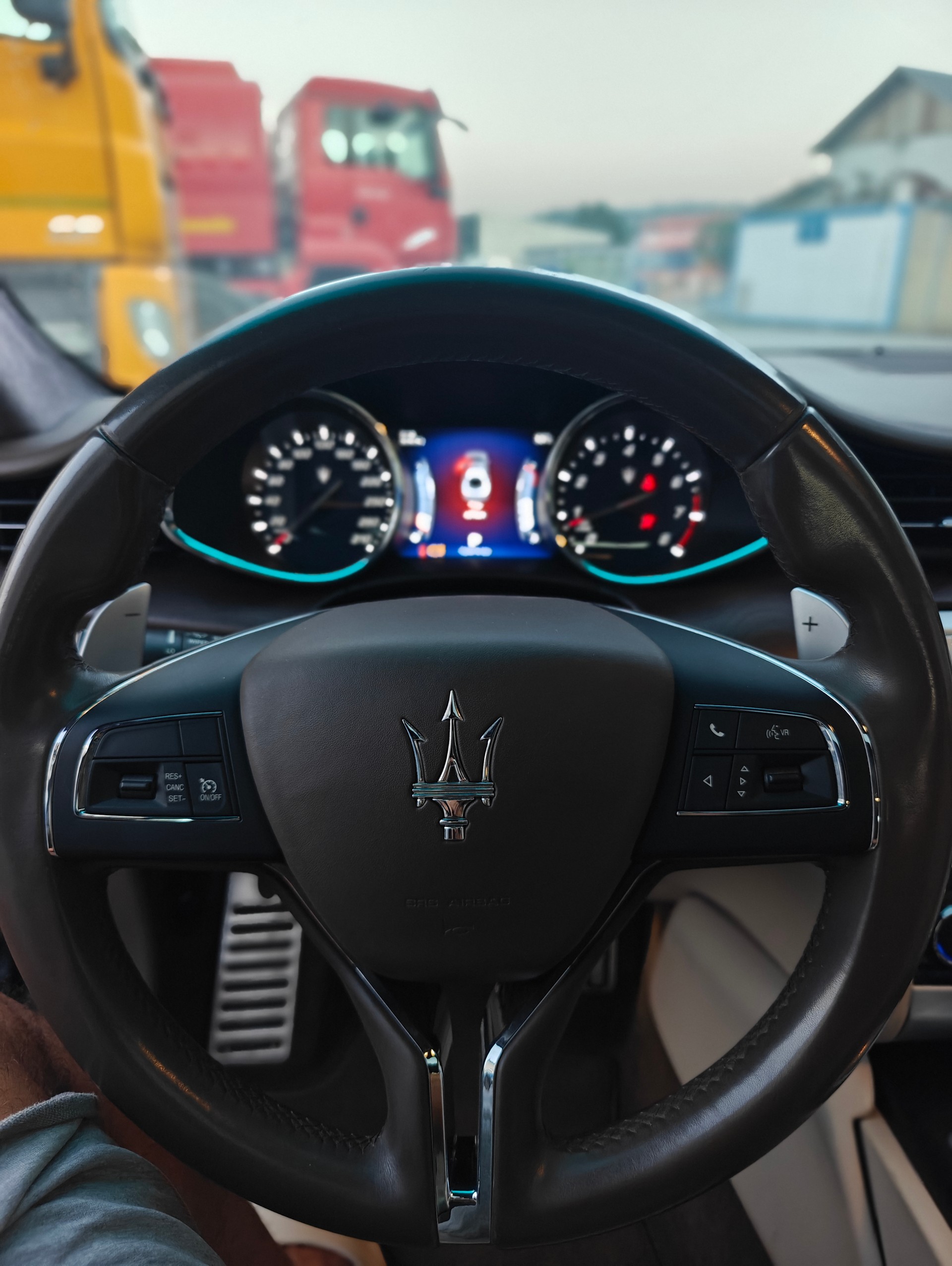 MASERATI 3.0 V6 S Q4-image-8
