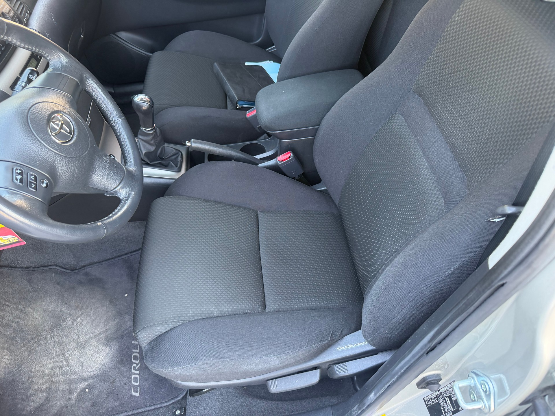 TOYOTA Corolla 1.6 Linea Sol-image-6