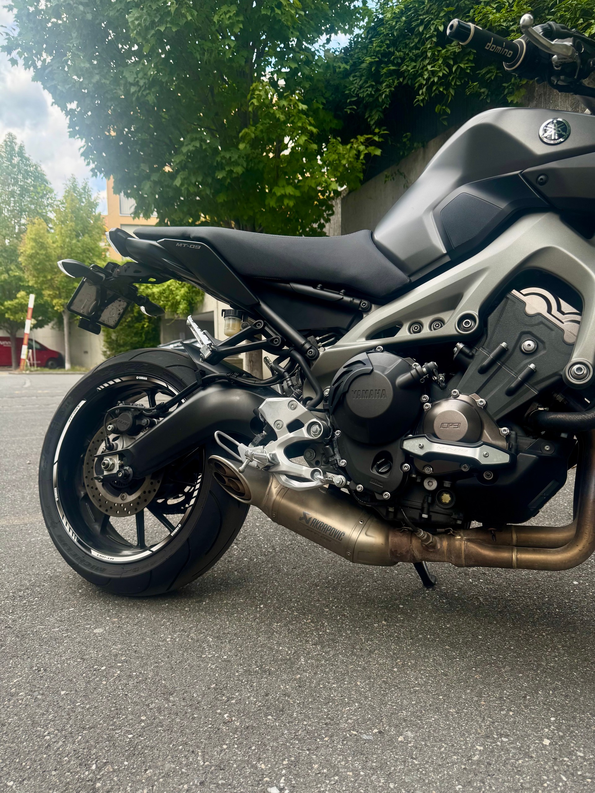 YAMAHA MT-09 ABS-image-2