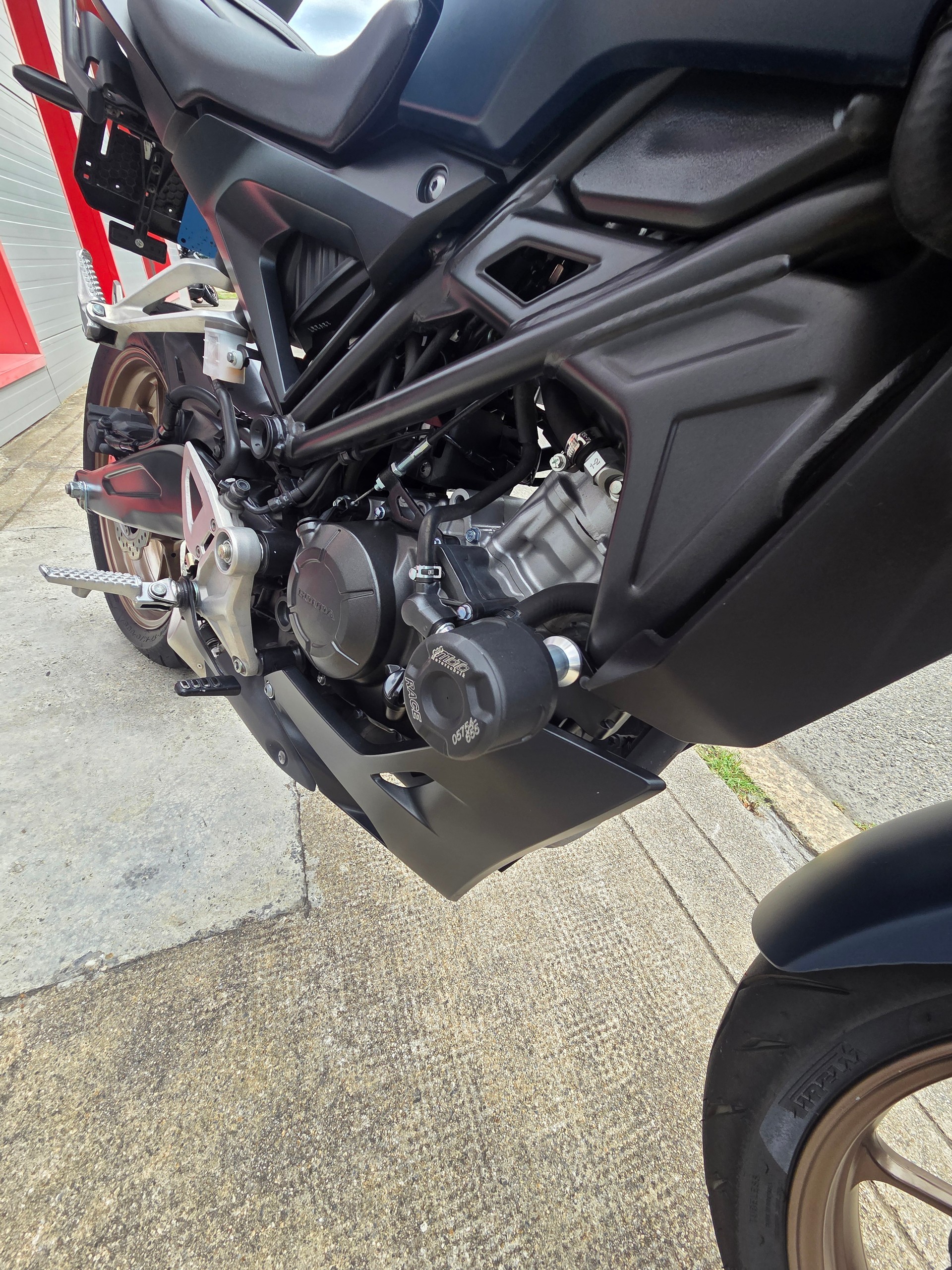 HONDA CB 125 R-image-6