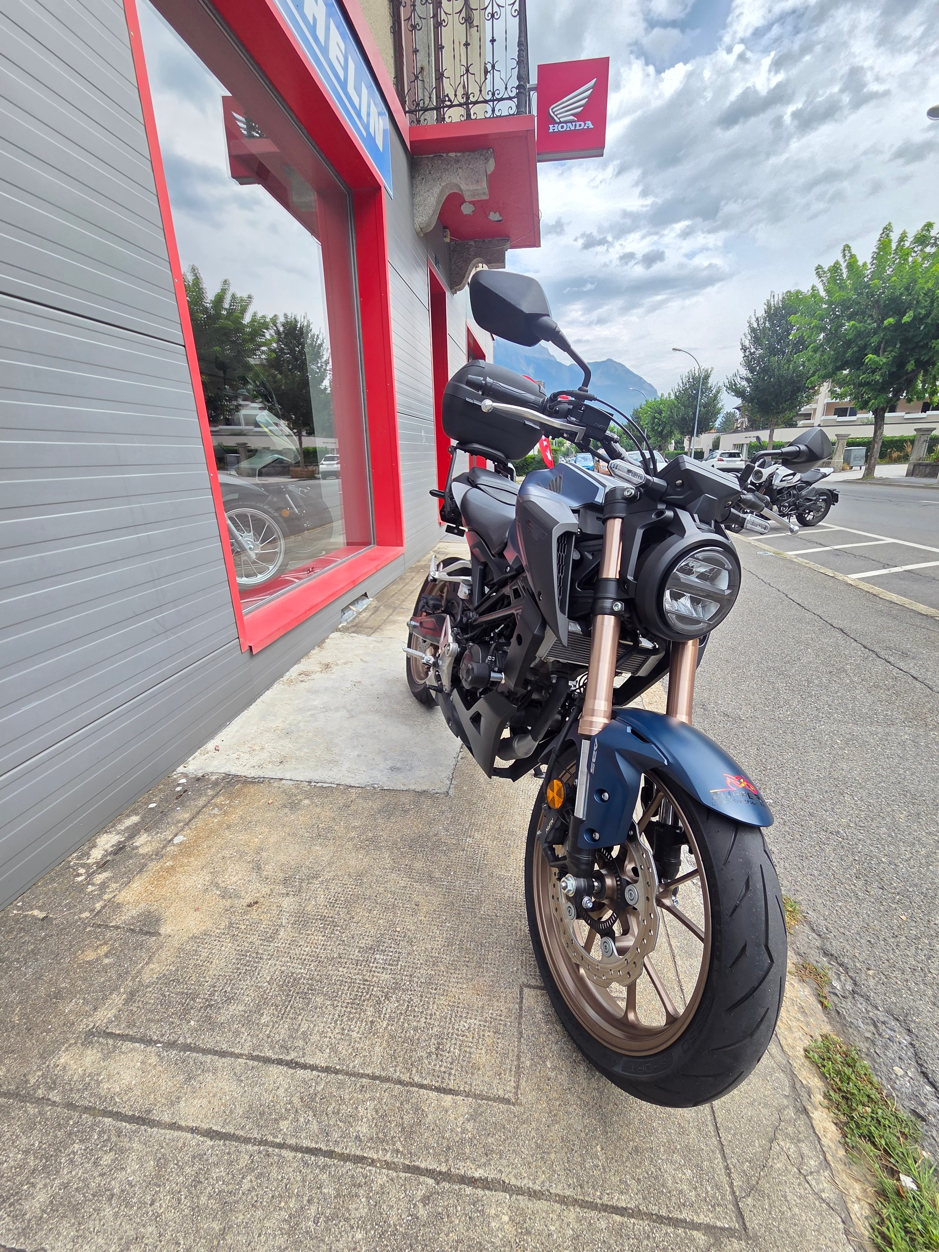 HONDA CB 125 R-image-2