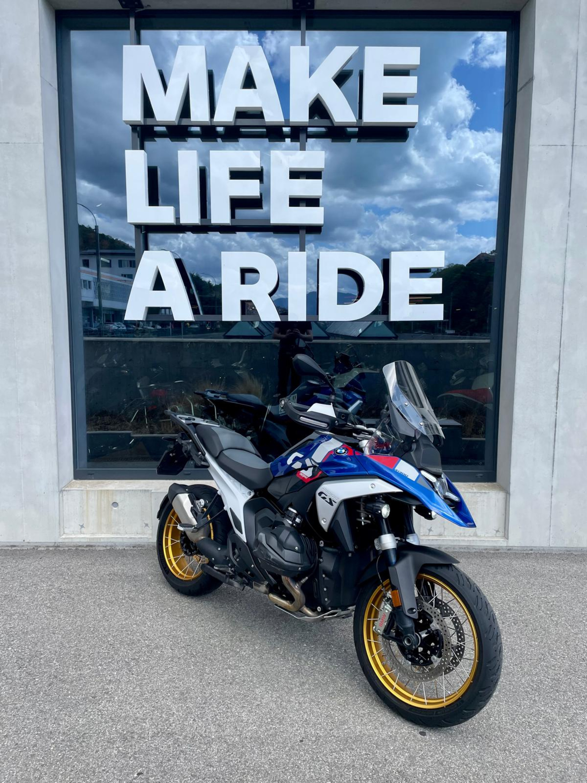 BMW R 1300 GS Trophy-image-0