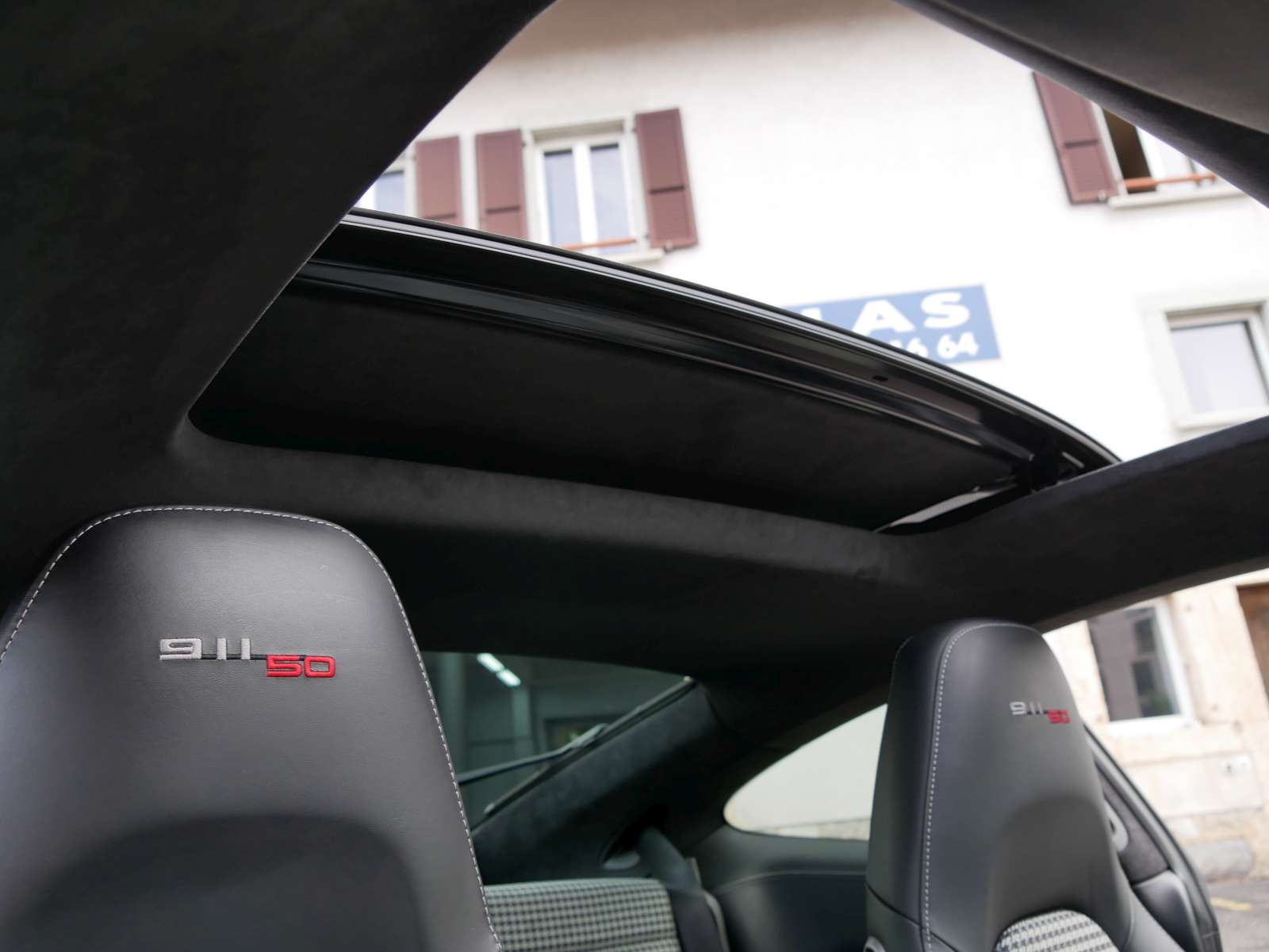 PORSCHE 911 Carrera S 50 Years PDK-image-14