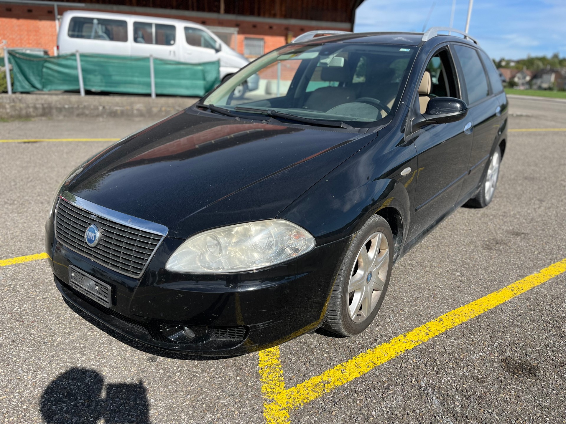 FIAT Benzin Handschaltung 2,2i mit Klimaanlage Euro B04-image-1