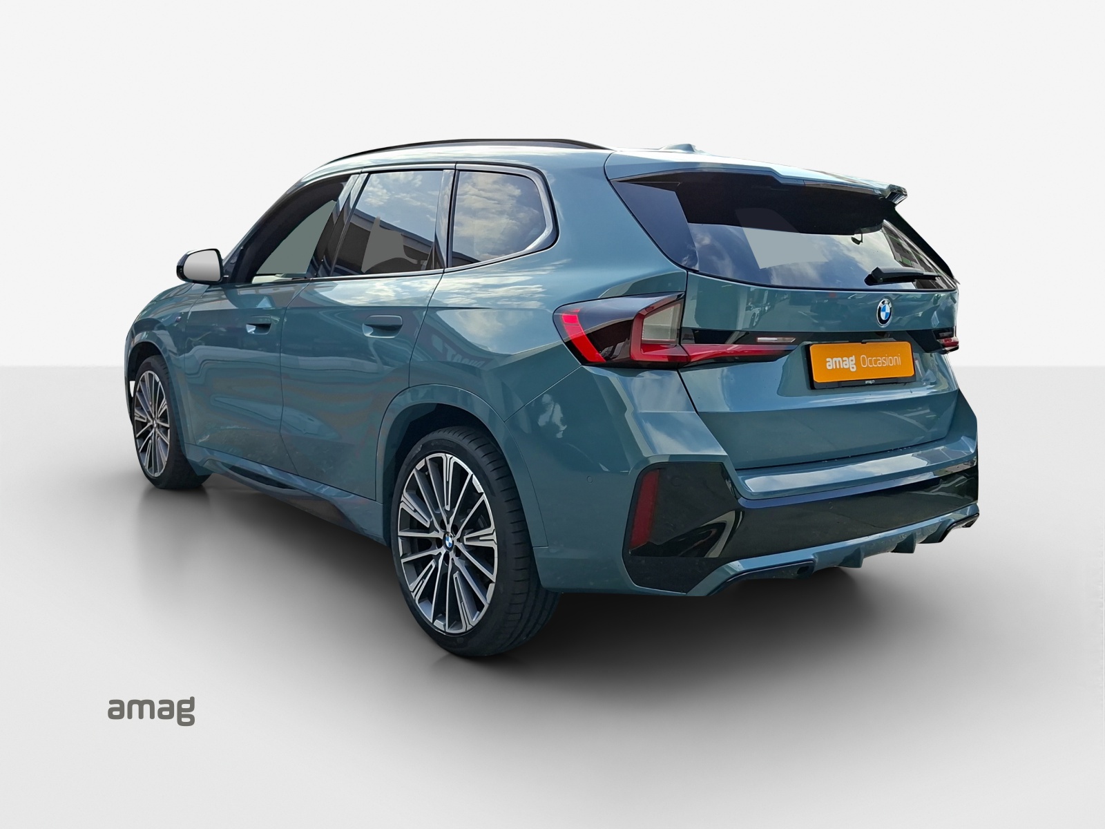 BMW X1 xDrive 23d 48V M Sport-showroom-element-2