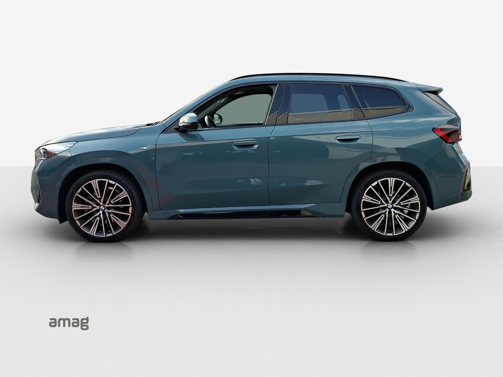 BMW X1 xDrive 23d 48V M Sport-showroom-element-1