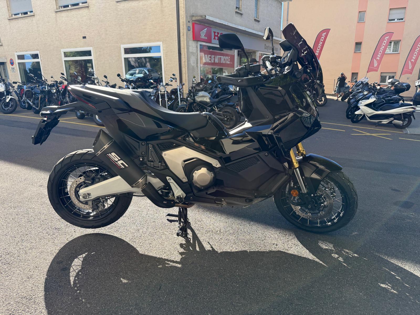 HONDA X-ADV 750-image-3