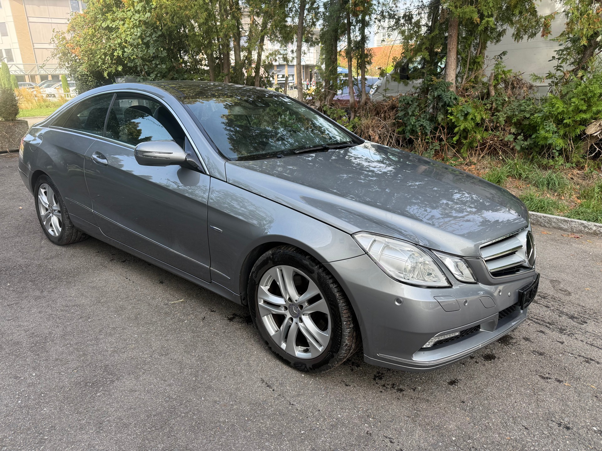 MERCEDES-BENZ E 350 CGI BlueEfficiency 7G-Tronic