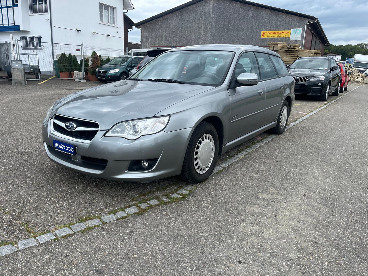 SUBARU Legacy 2.0R AWD Swiss-image-1