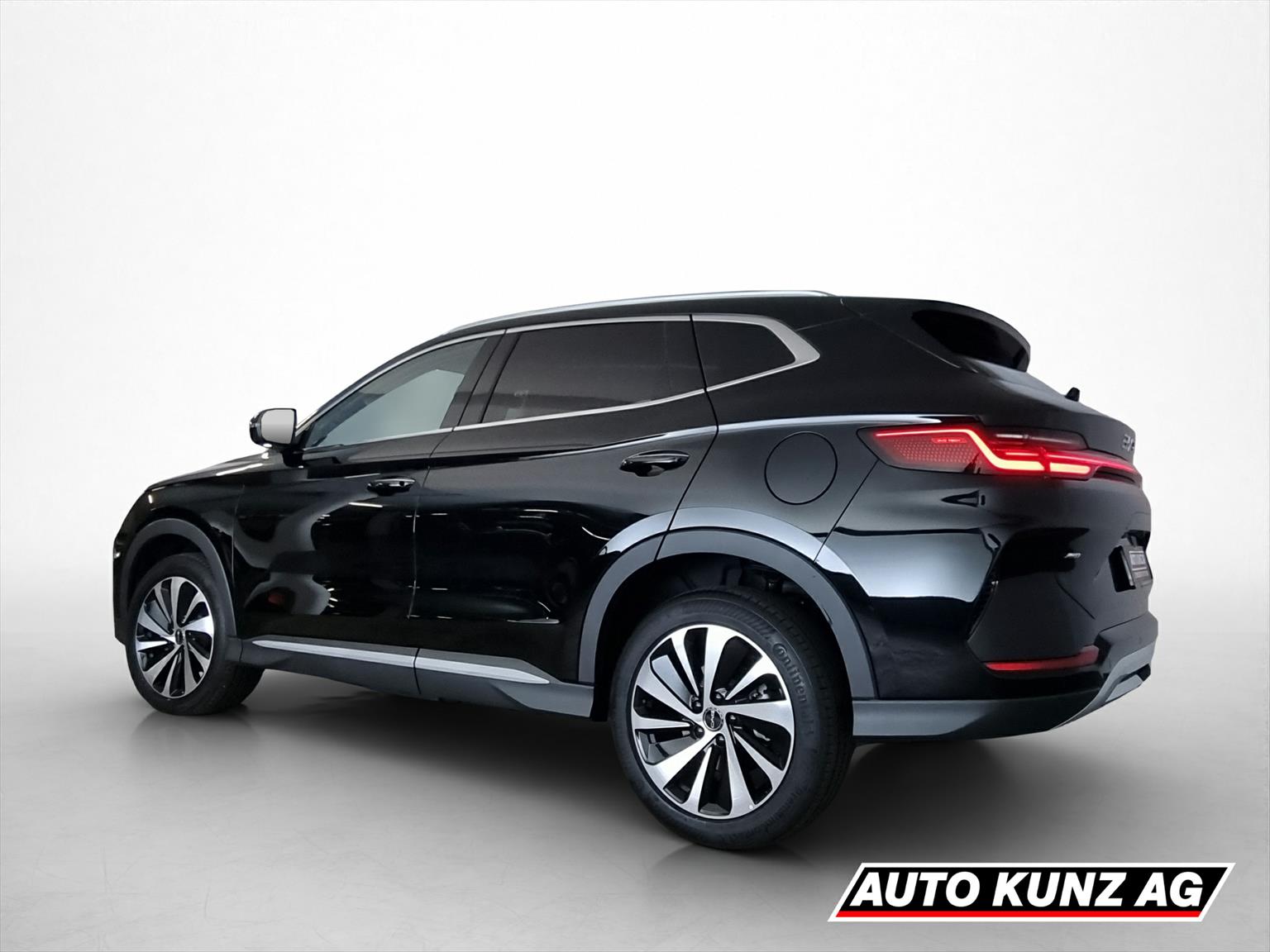 BYD Seal U DM-i Design AWD-showroom-element-3
