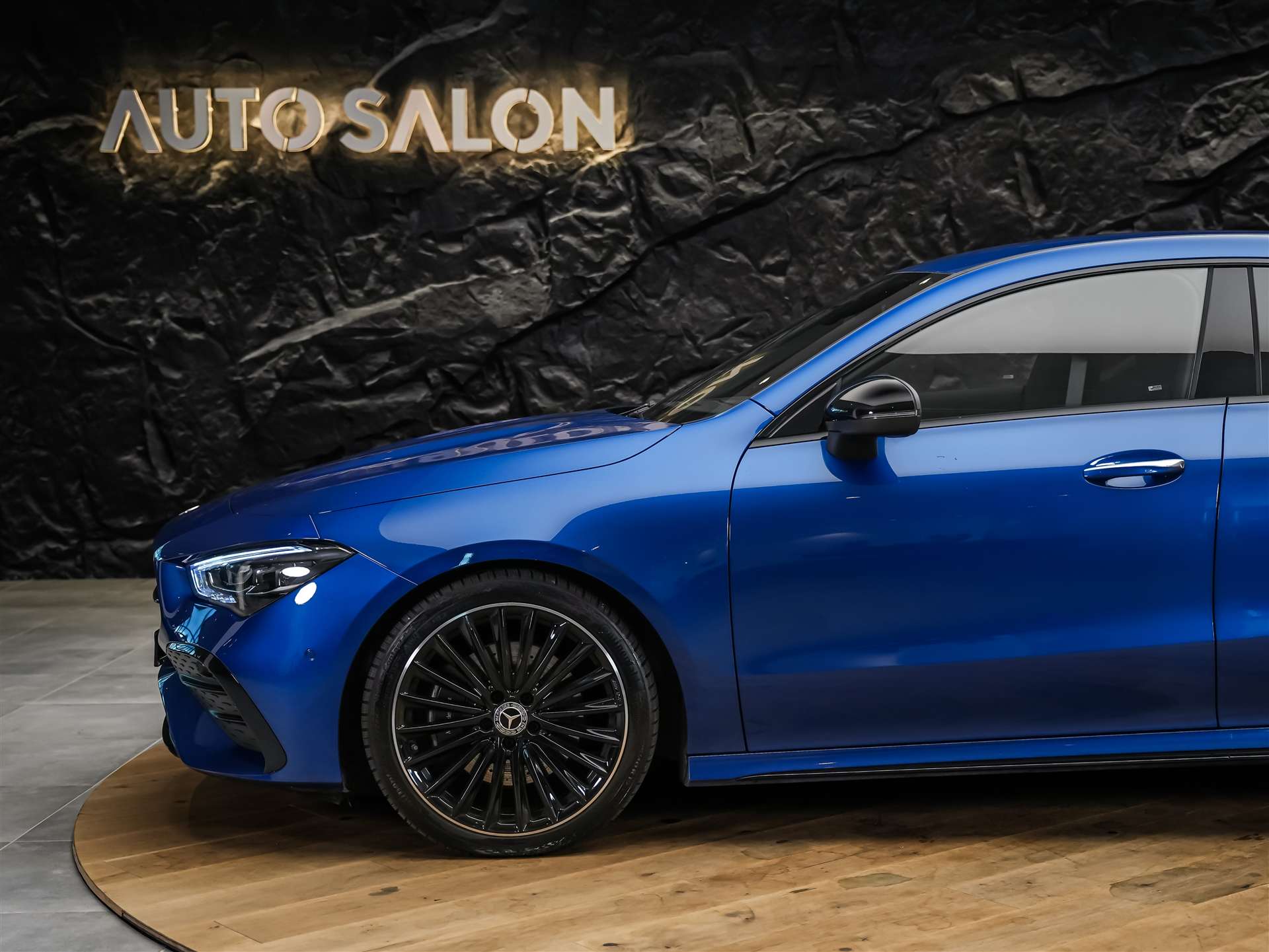 MERCEDES-BENZ CLA 200 d Coupe AMG Line Night Edition *Werksgarantie*Sitzheizung*-image-14