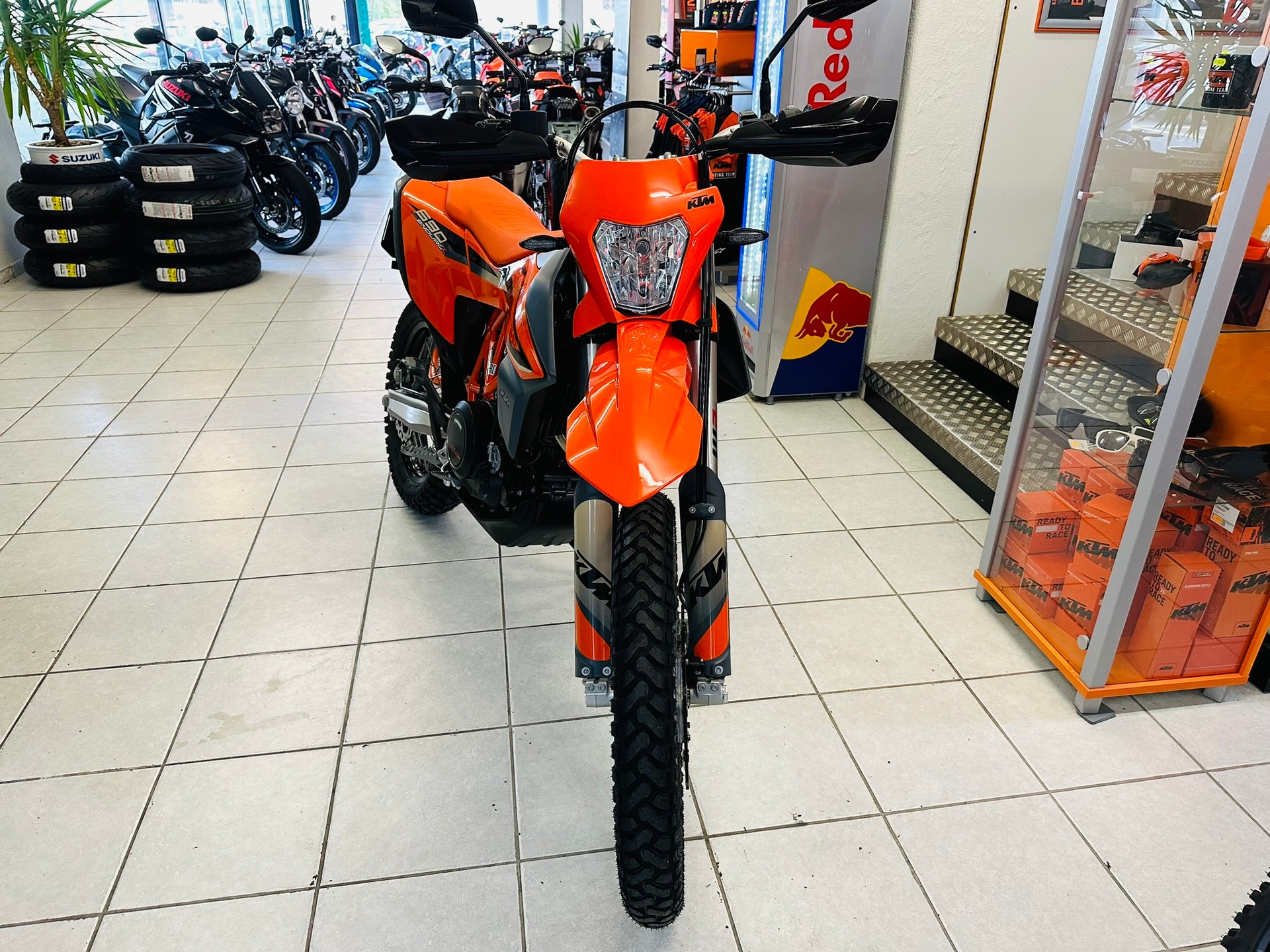 KTM 690 Enduro R-image-1