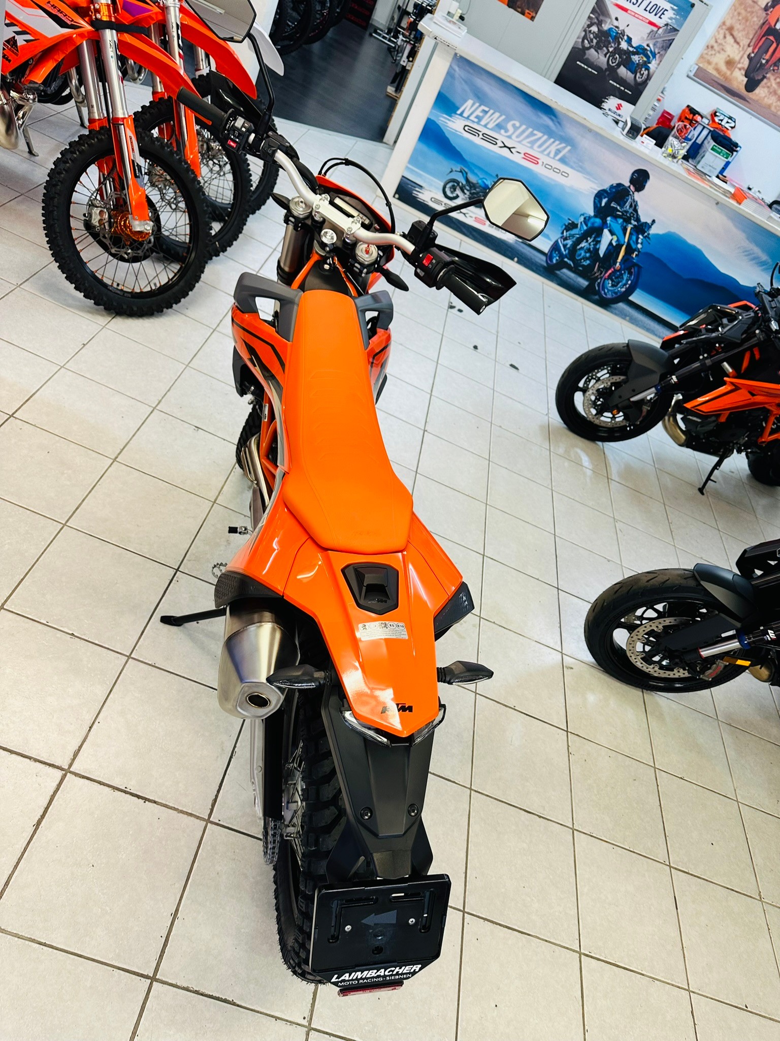 KTM 690 Enduro R-image-5