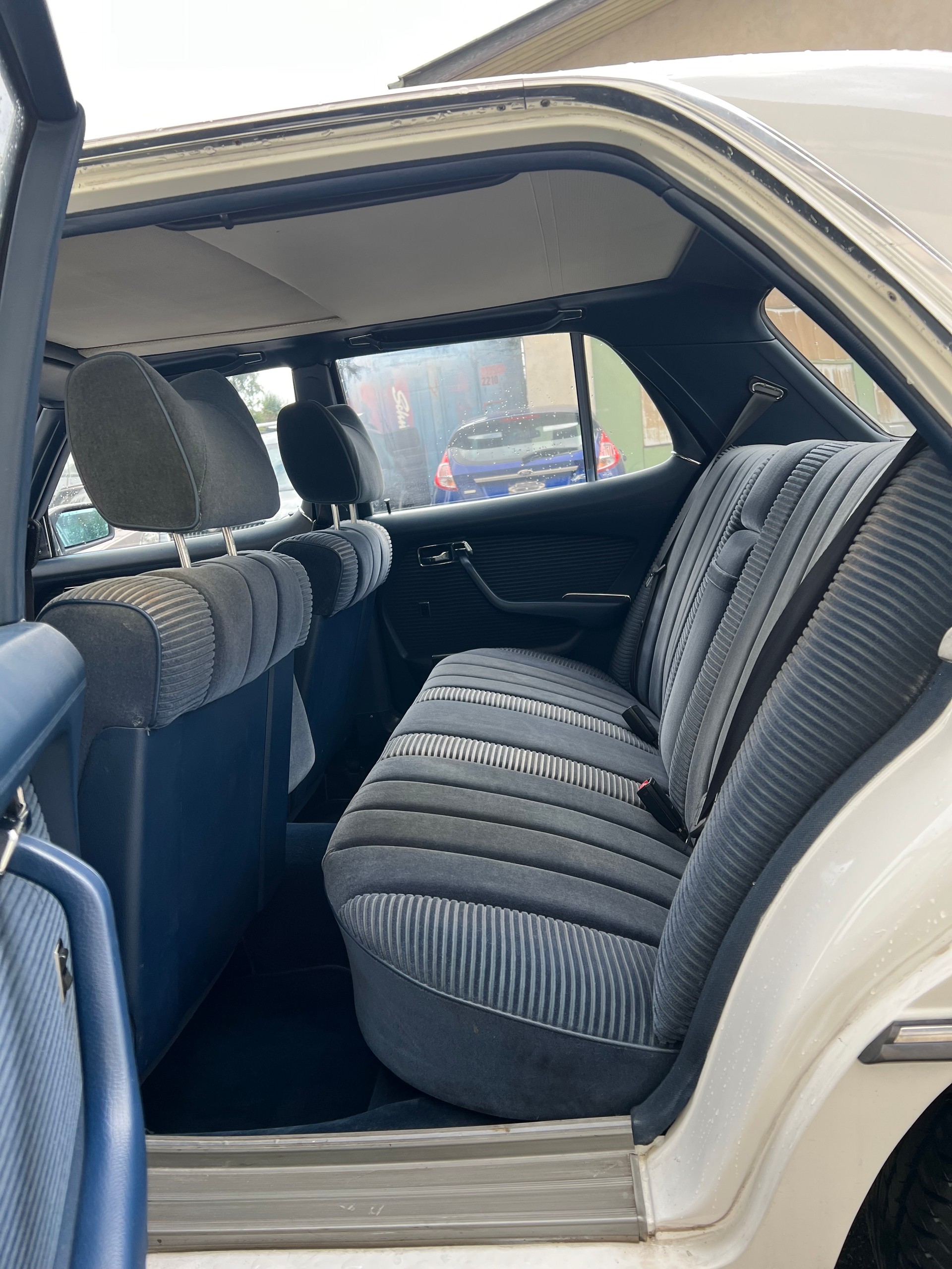 MERCEDES-BENZ 450 SE-image-6