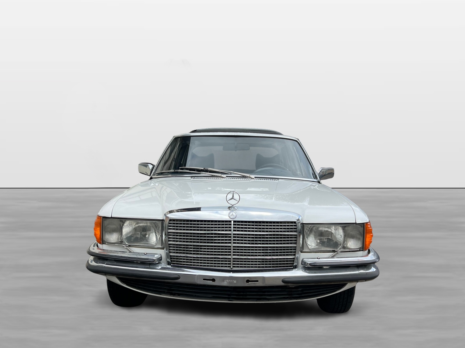 MERCEDES-BENZ 450 SE-showroom-element-1