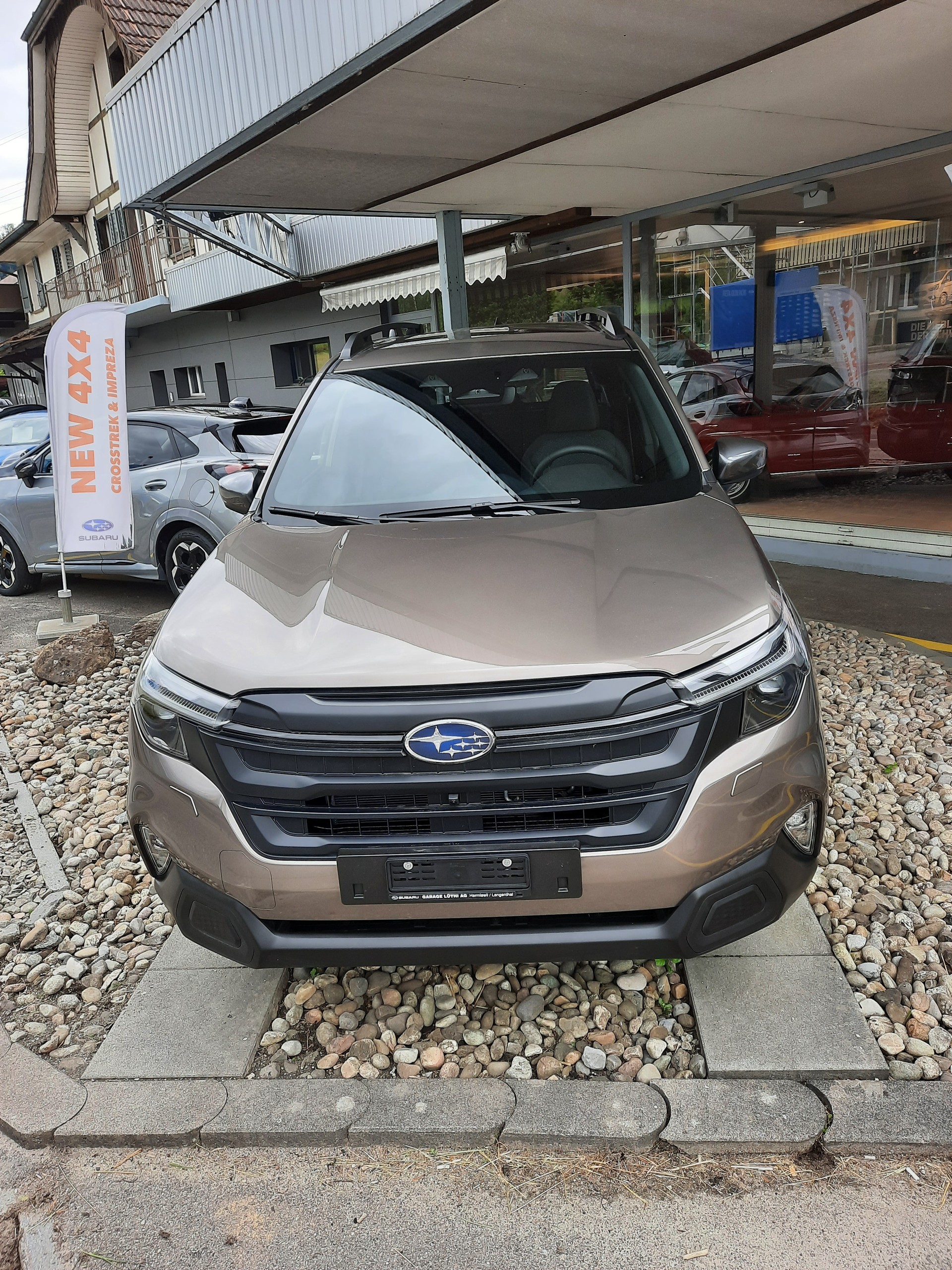 SUBARU Forester 2.0i e-Boxer Swiss Plus Lineartronic-image-1