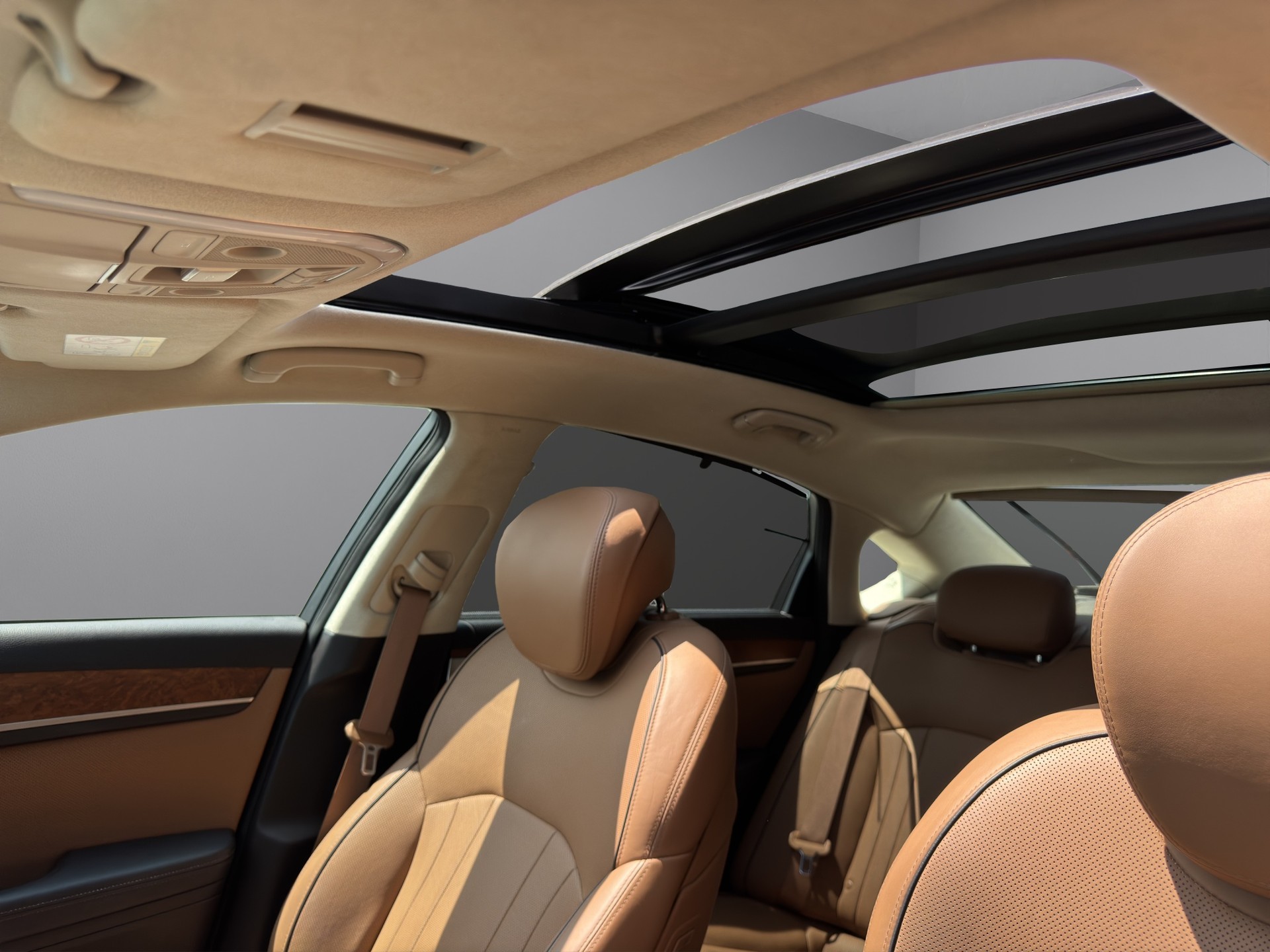 HYUNDAI GENESIS 3.8i-image-15