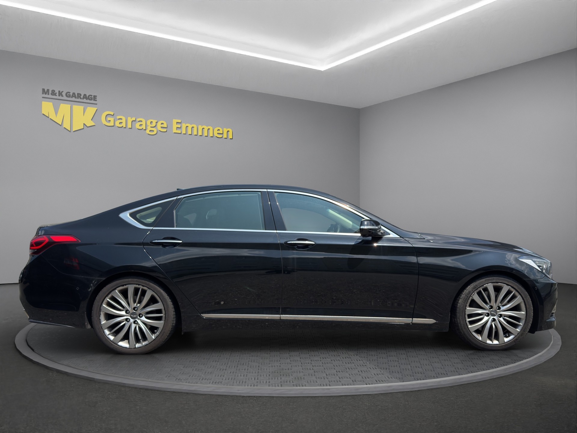 HYUNDAI GENESIS 3.8i-image-5