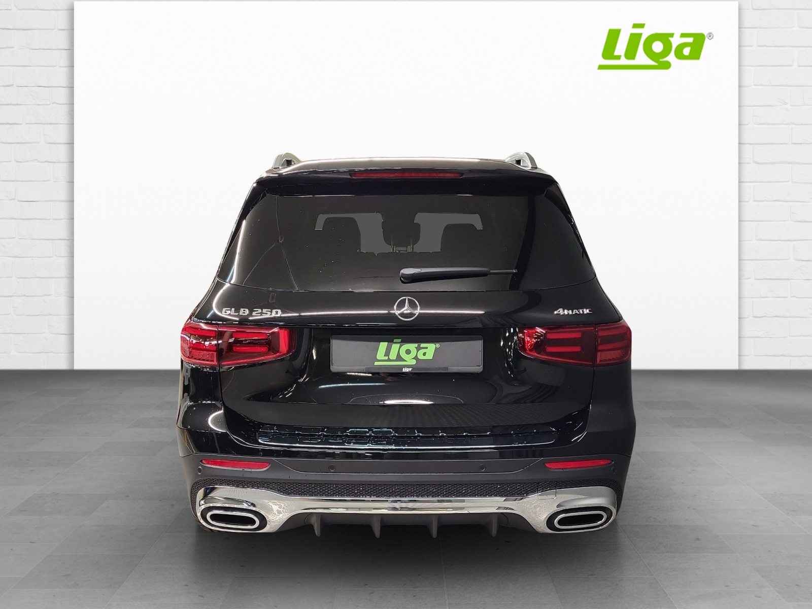 MERCEDES-BENZ GLB 250 AMG Line 4Matic-image-4