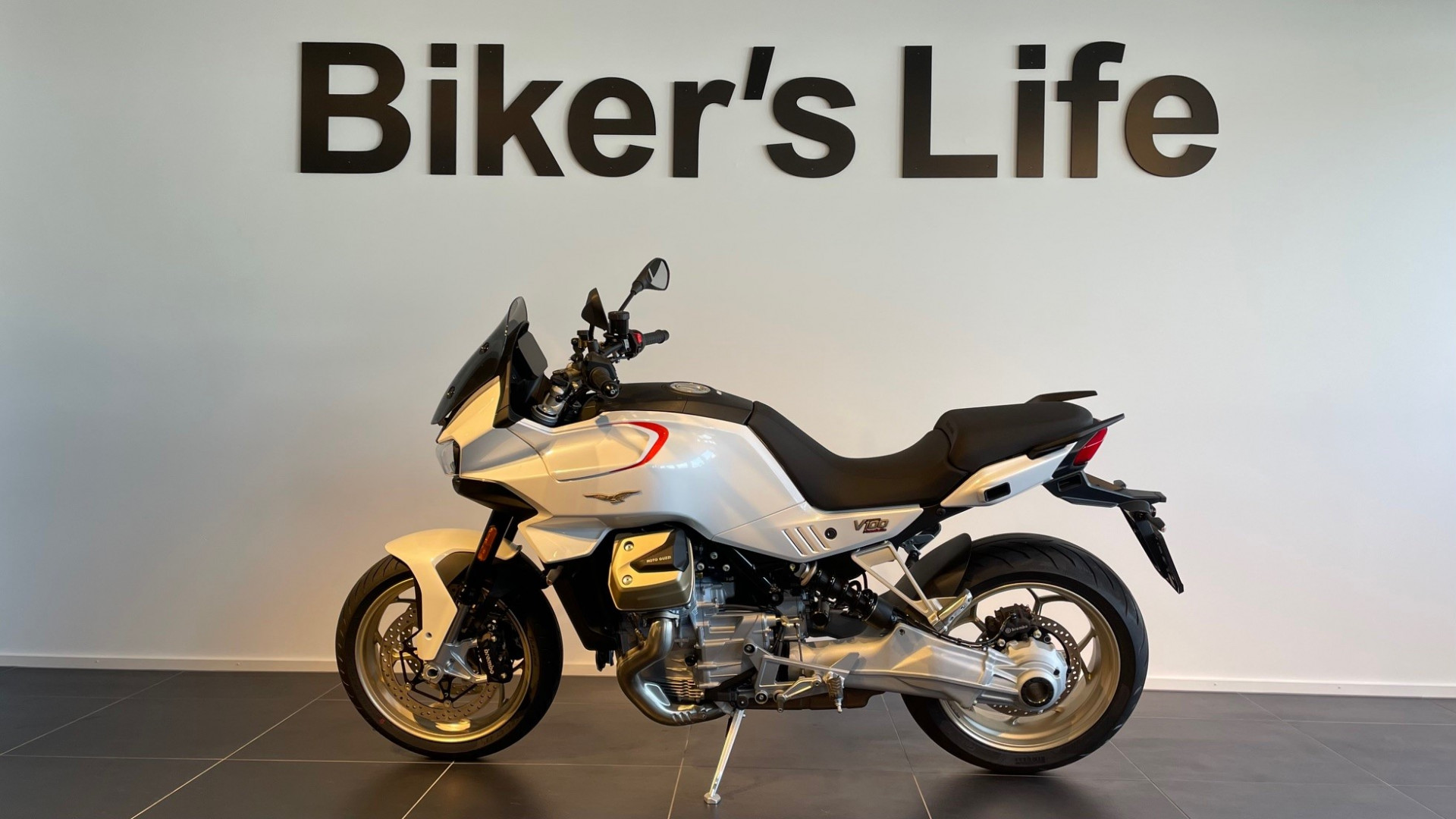 MOTO GUZZI V100 Mandello-image-1