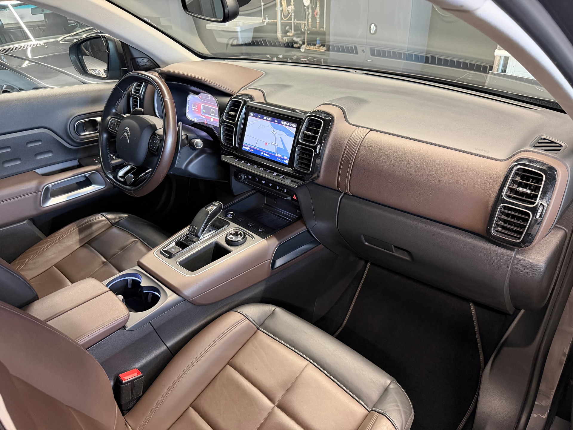CITROEN C5 Aircross 2.0 BlueHD Shine EAT8-image-12